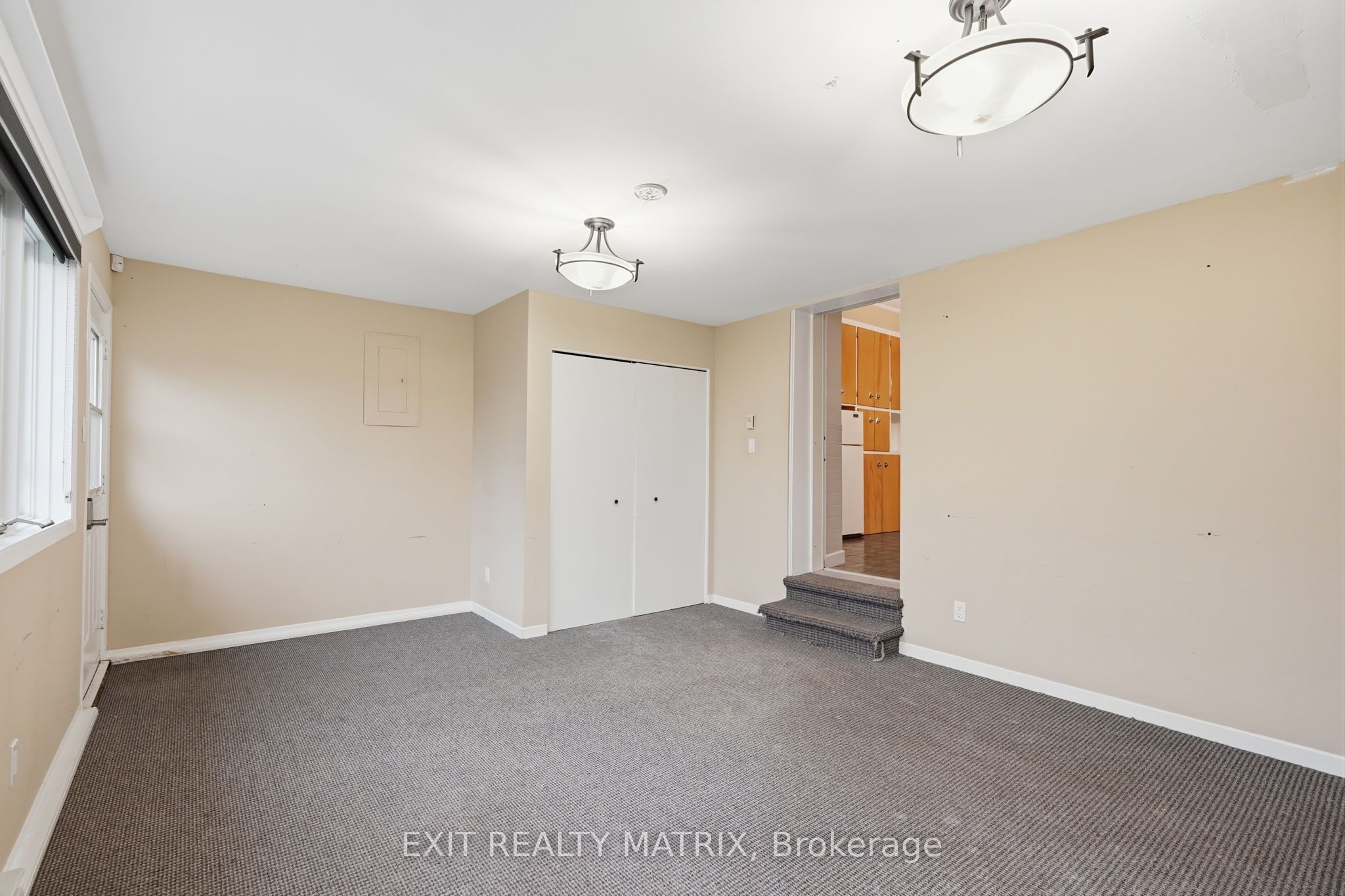 425 Water Street E Property Photo 13