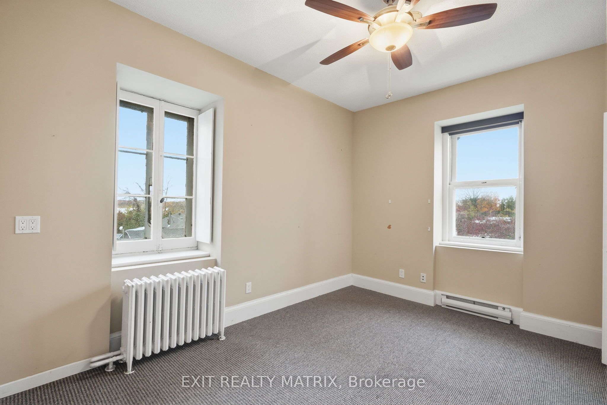 425 Water Street E Property Photo 16