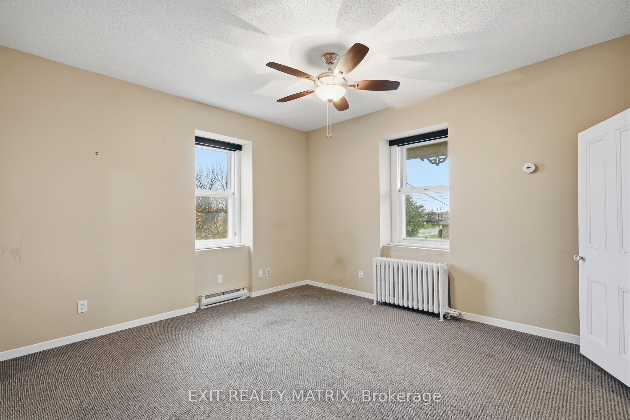 425 Water Street E Property Photo 17