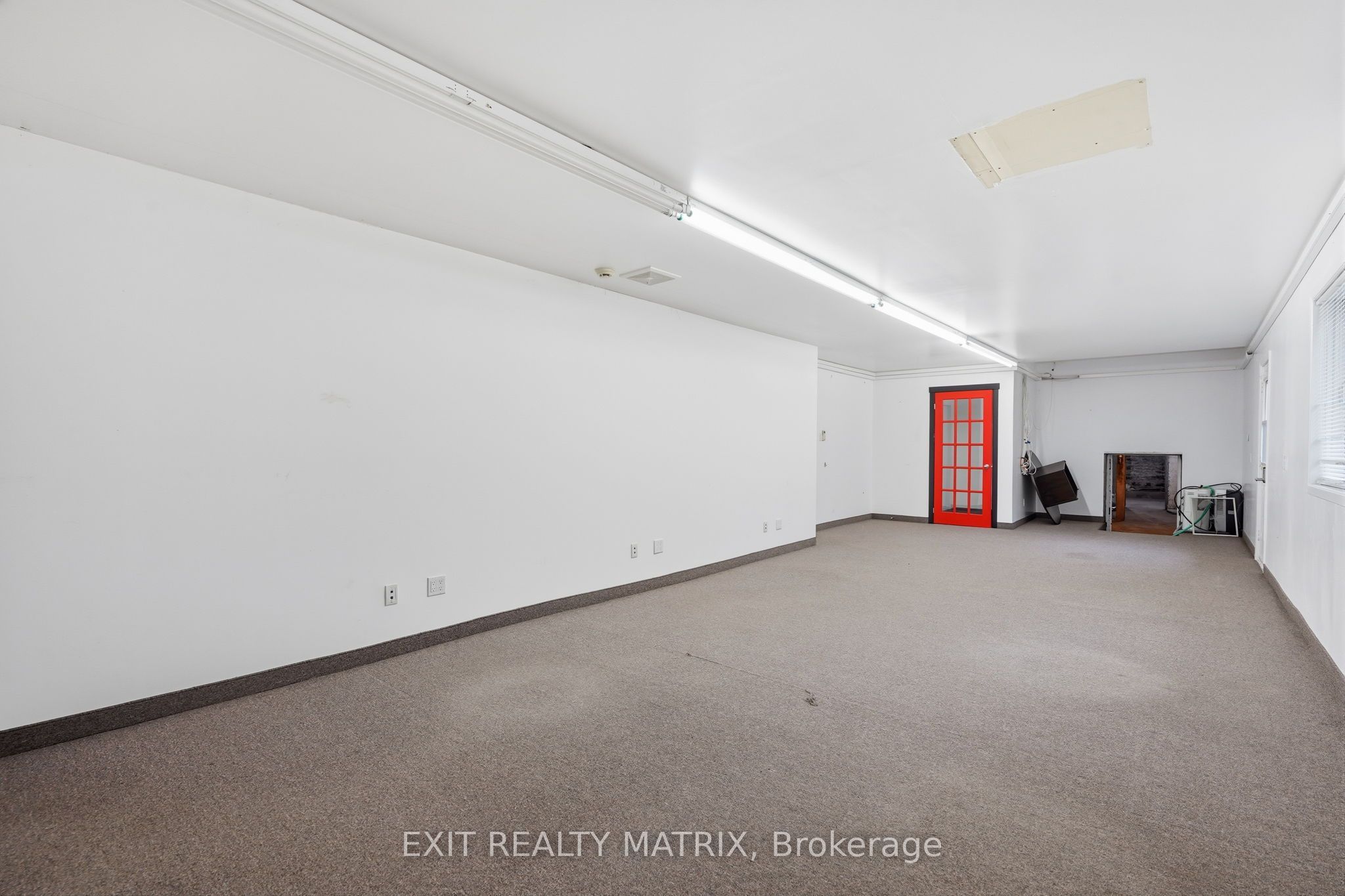 425 Water Street E Property Photo 36