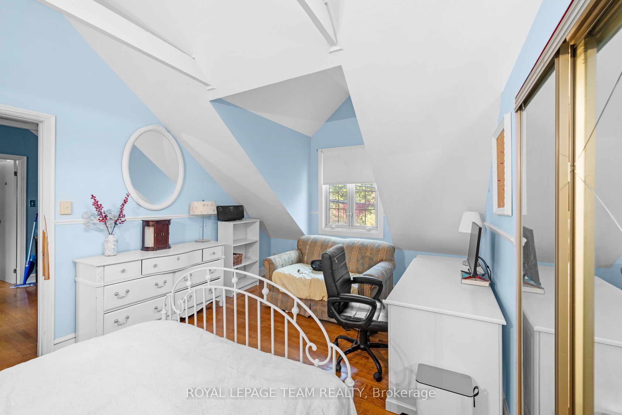 96 Putman Avenue Property Photo 16