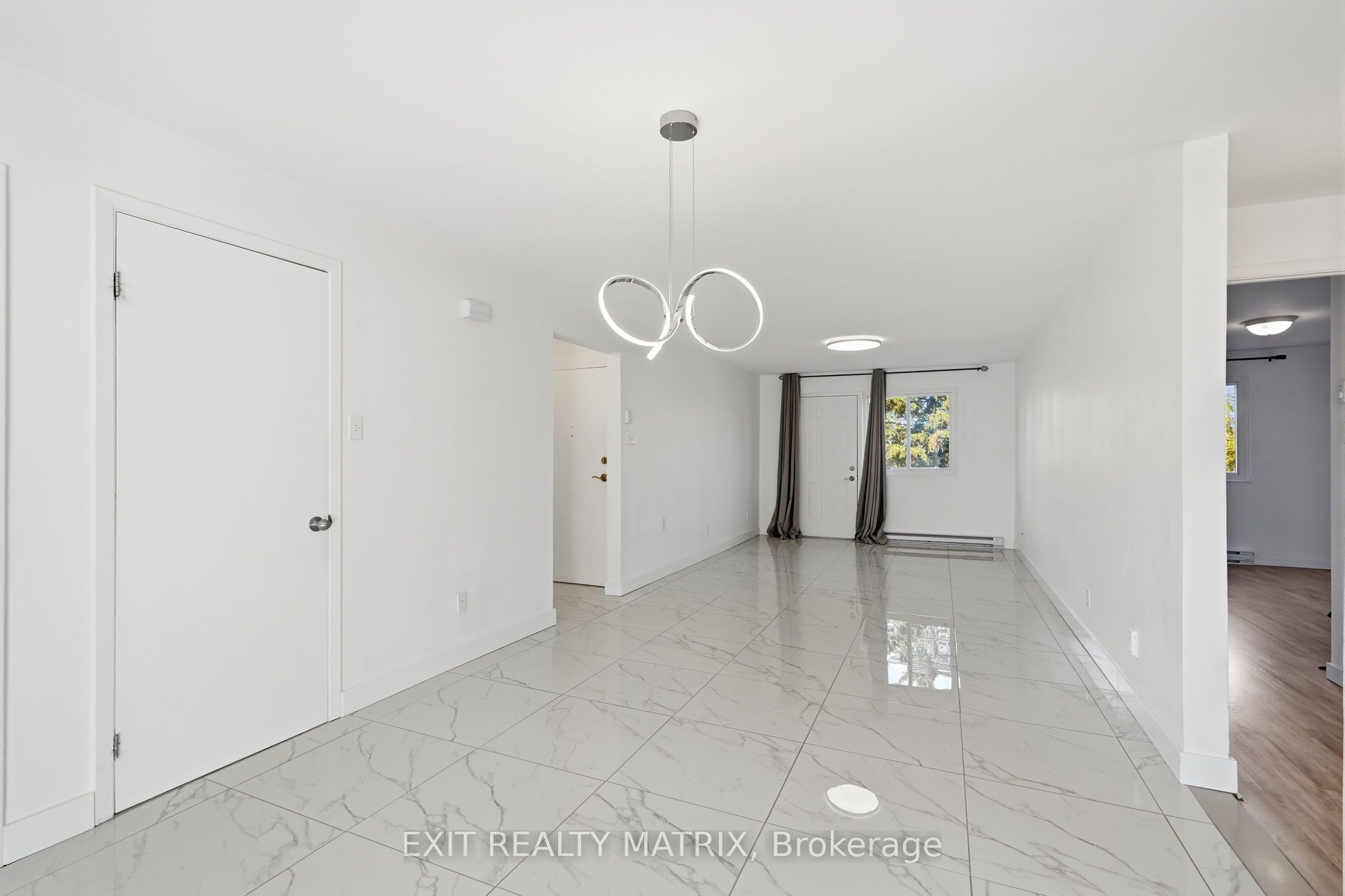 1015 Cartier Boulevard 5 Property Photo 14