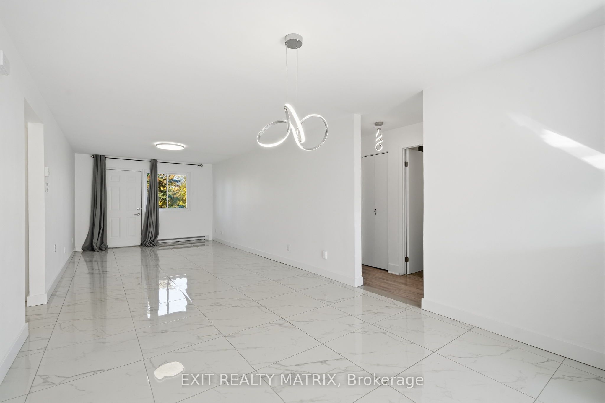 1015 Cartier Boulevard 5 Property Photo 15