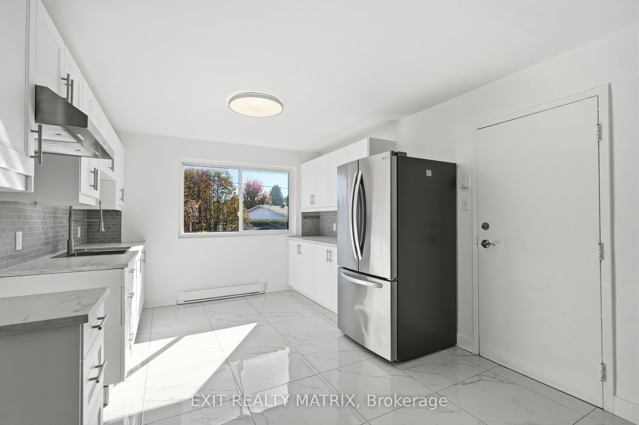 1015 Cartier Boulevard 5 Property Photo 17