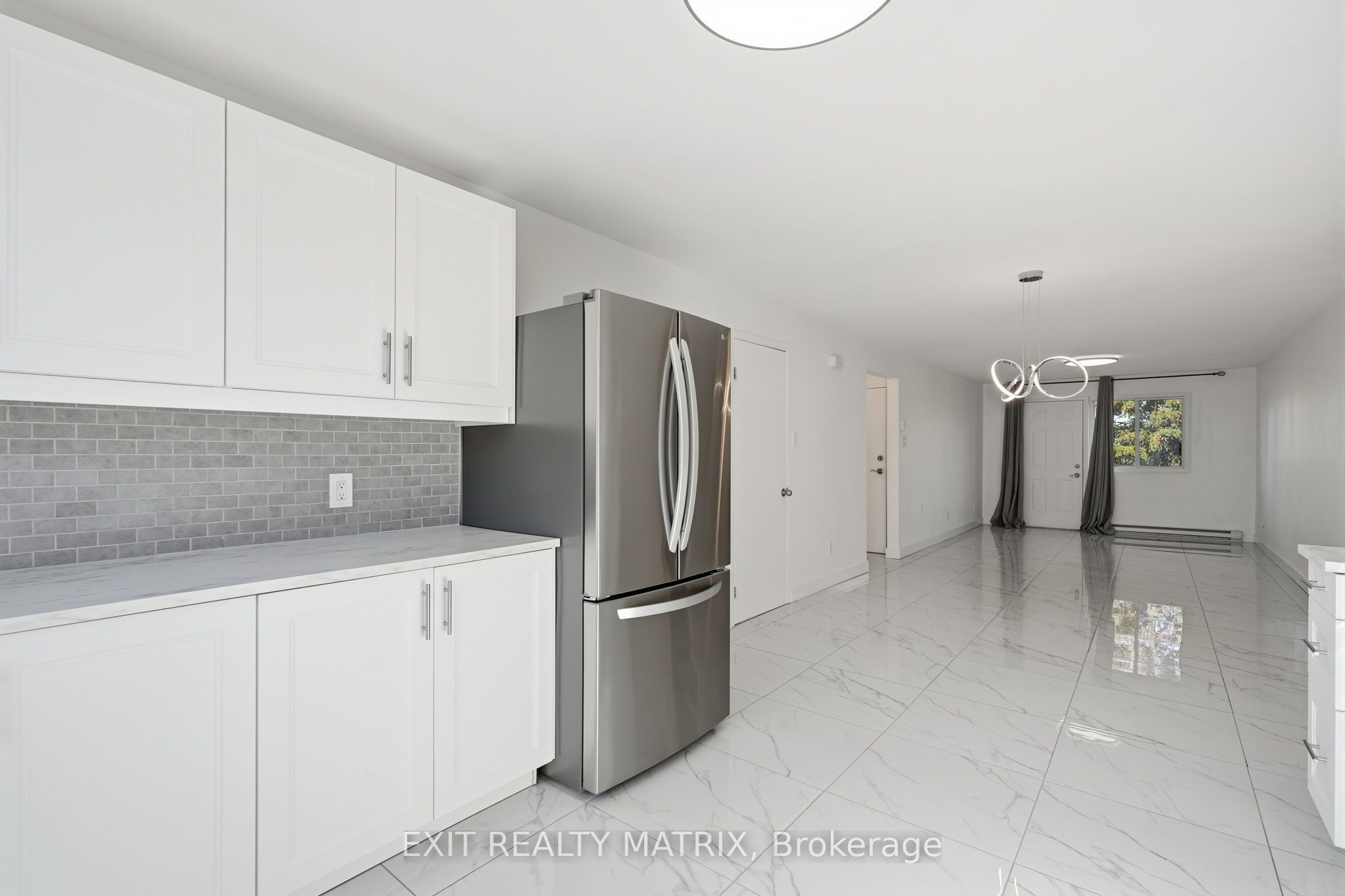 1015 Cartier Boulevard 5 Property Photo 19