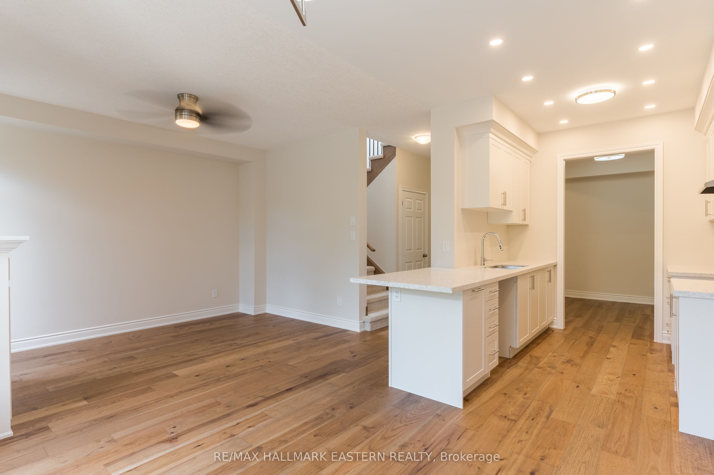 33 Coldbrook Drive Property Photo 12