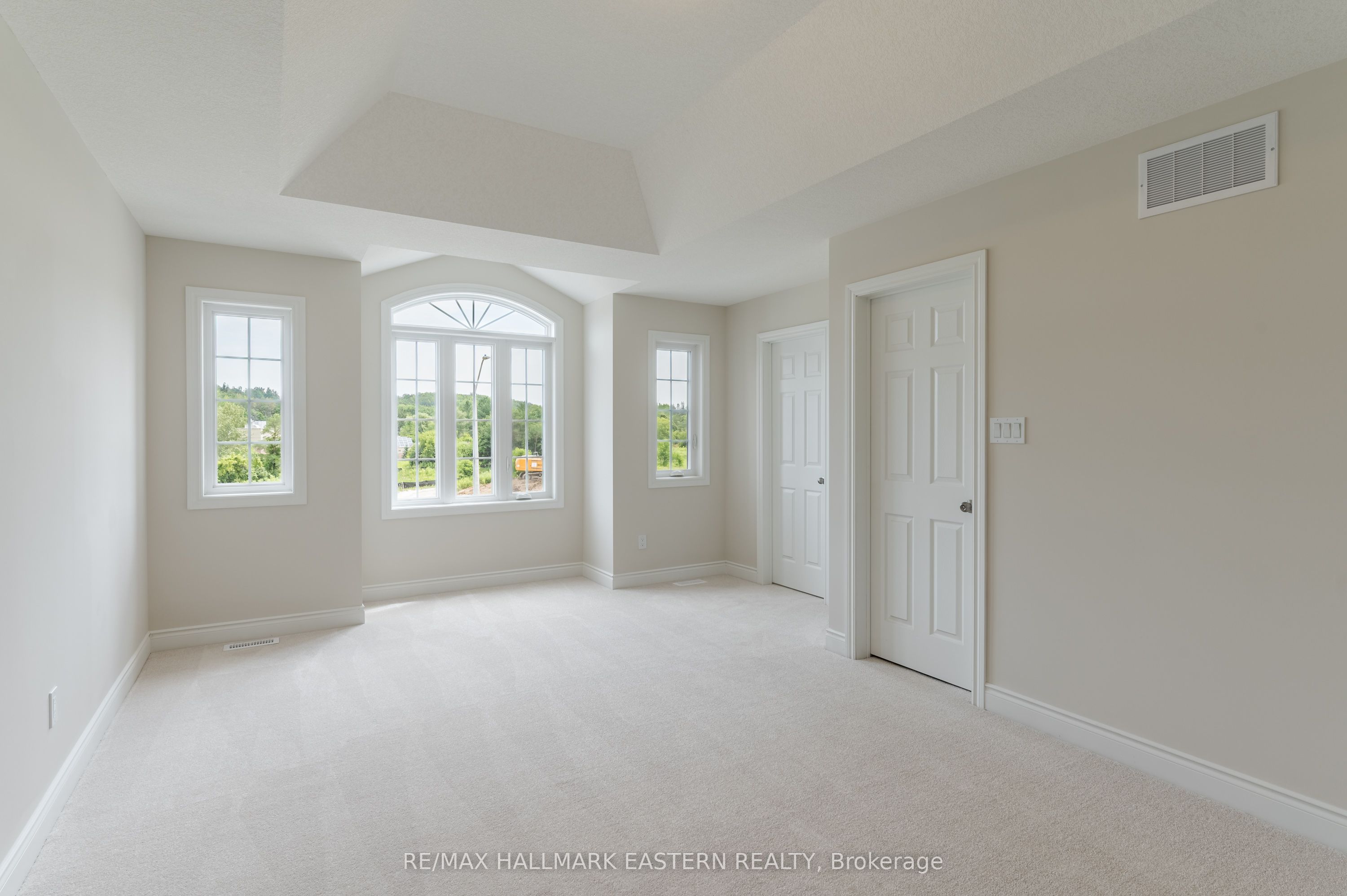 33 Coldbrook Drive Property Photo 21
