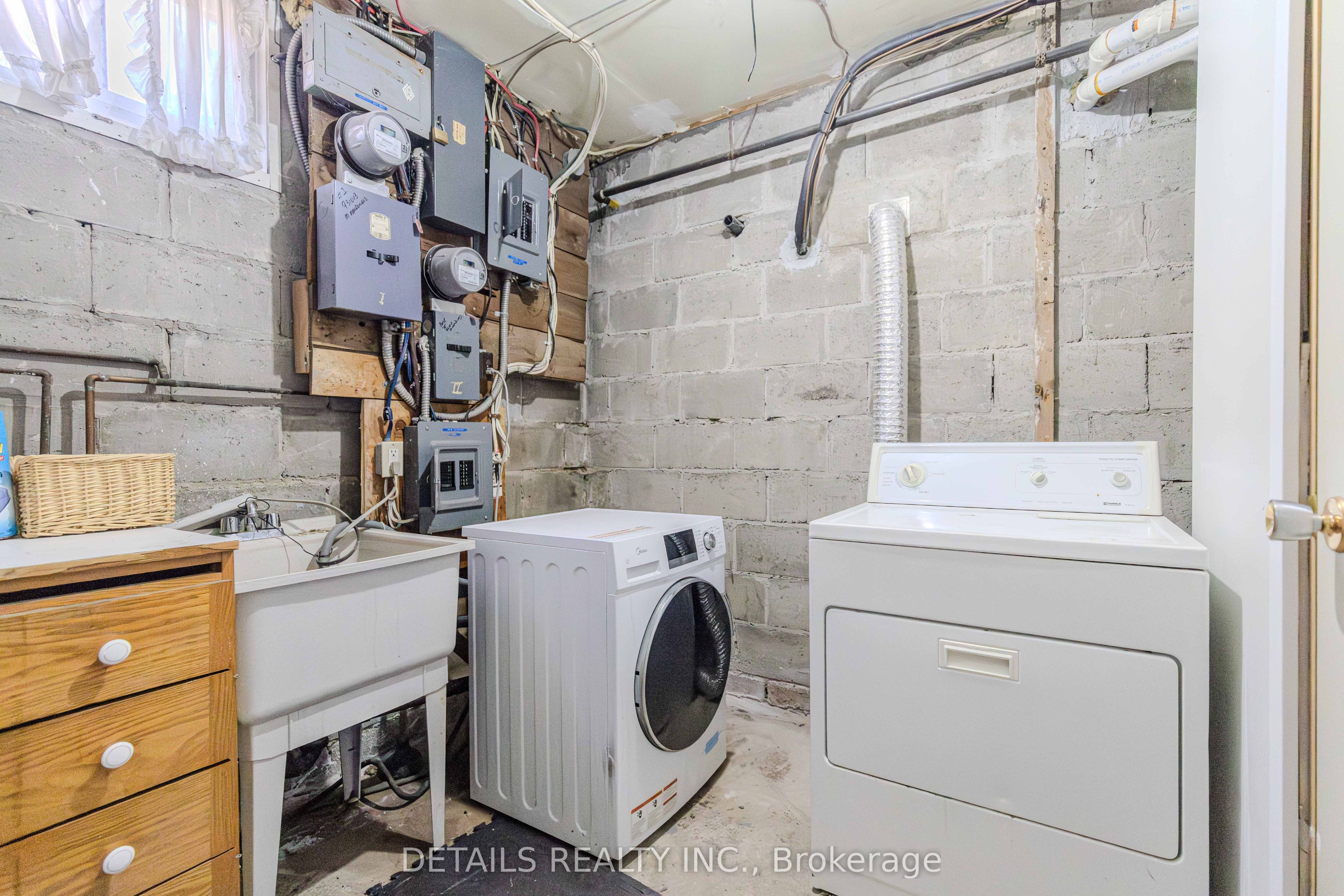 285 Columbus Avenue Property Photo 36