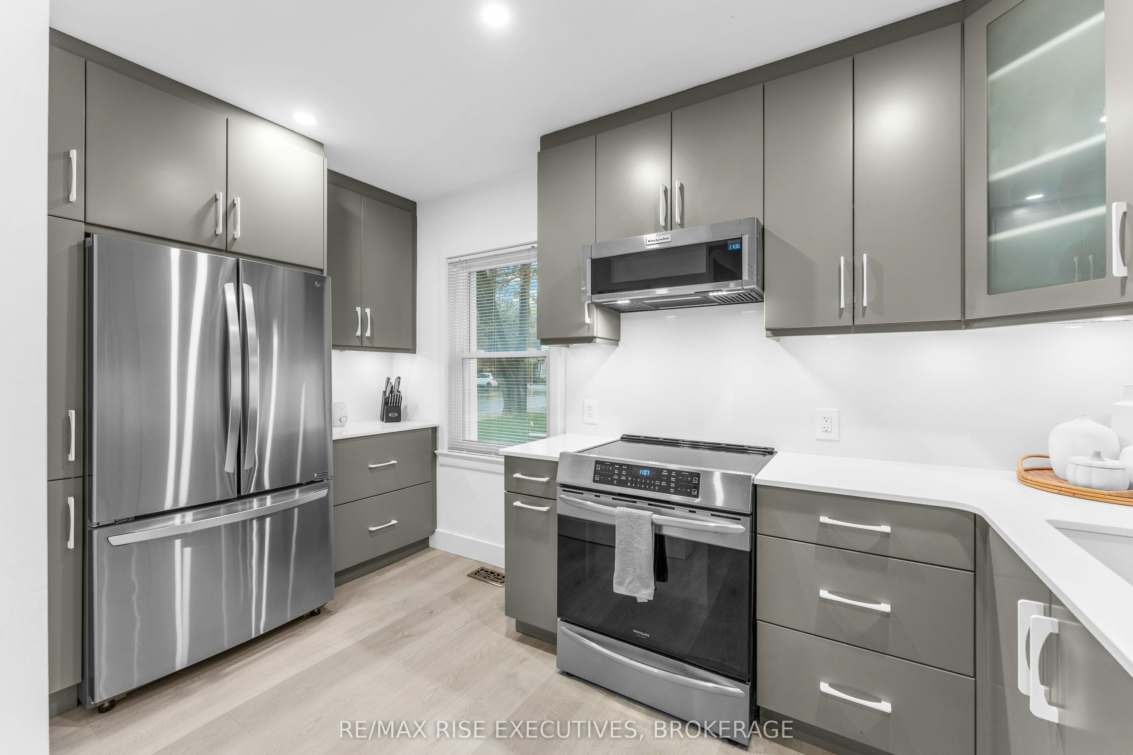 333 Palace Road Property Photo 10