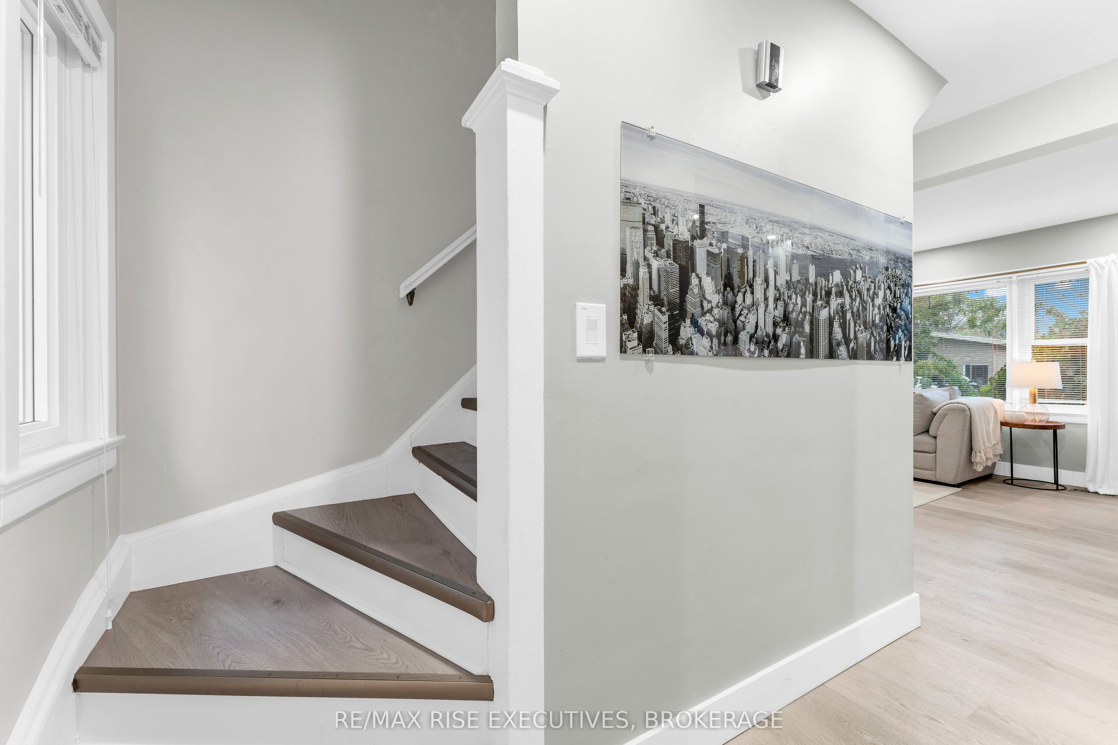 333 Palace Road Property Photo 14