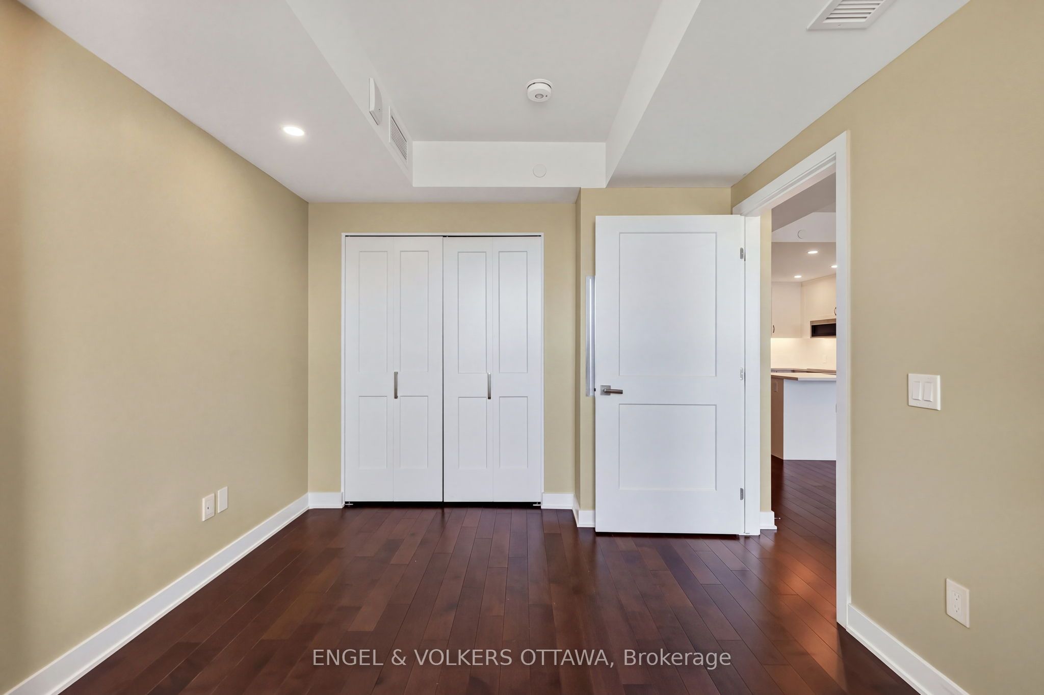 340 Queen Street 2104 Property Photo 17