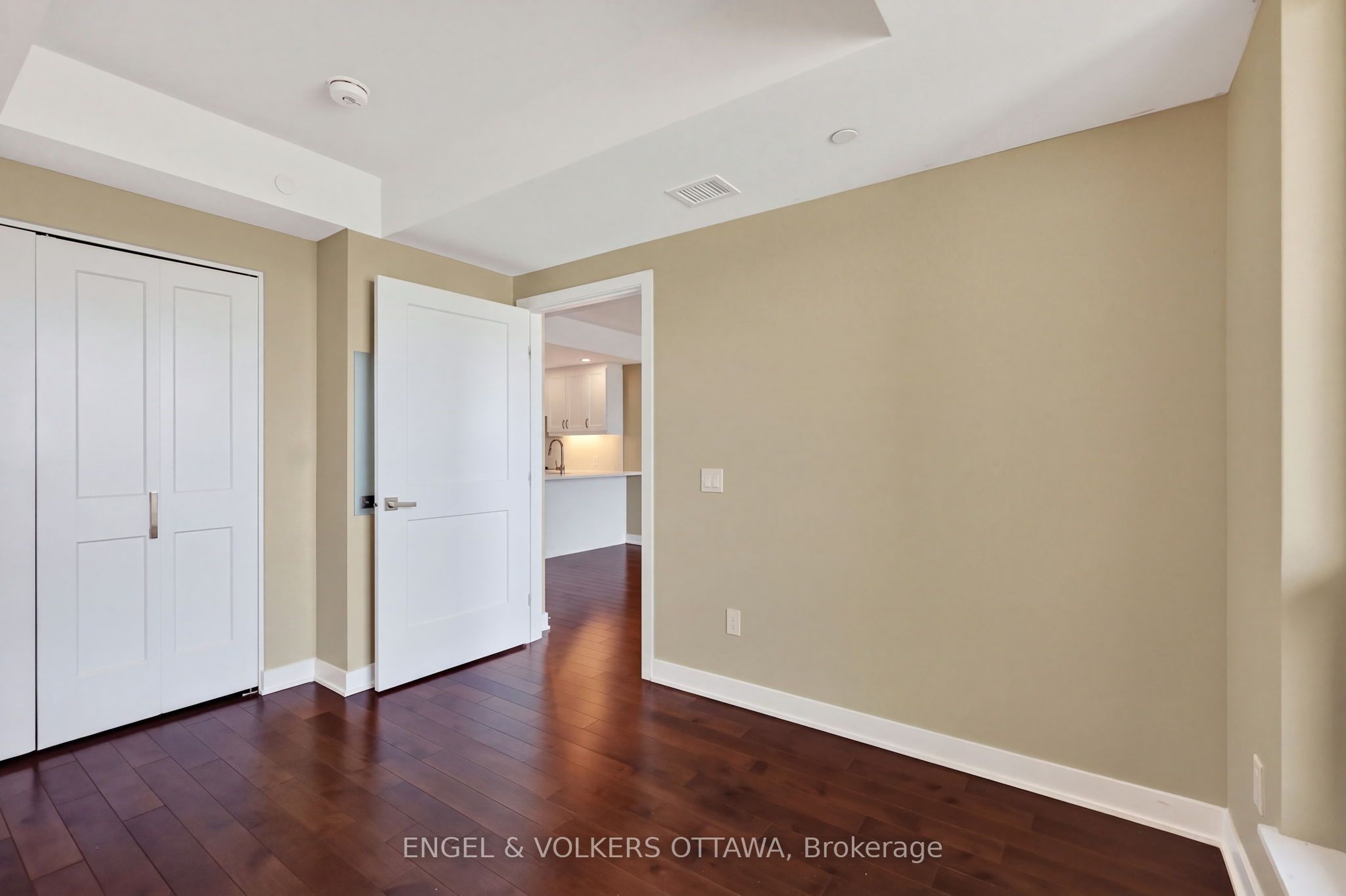 340 Queen Street 2104 Property Photo 18