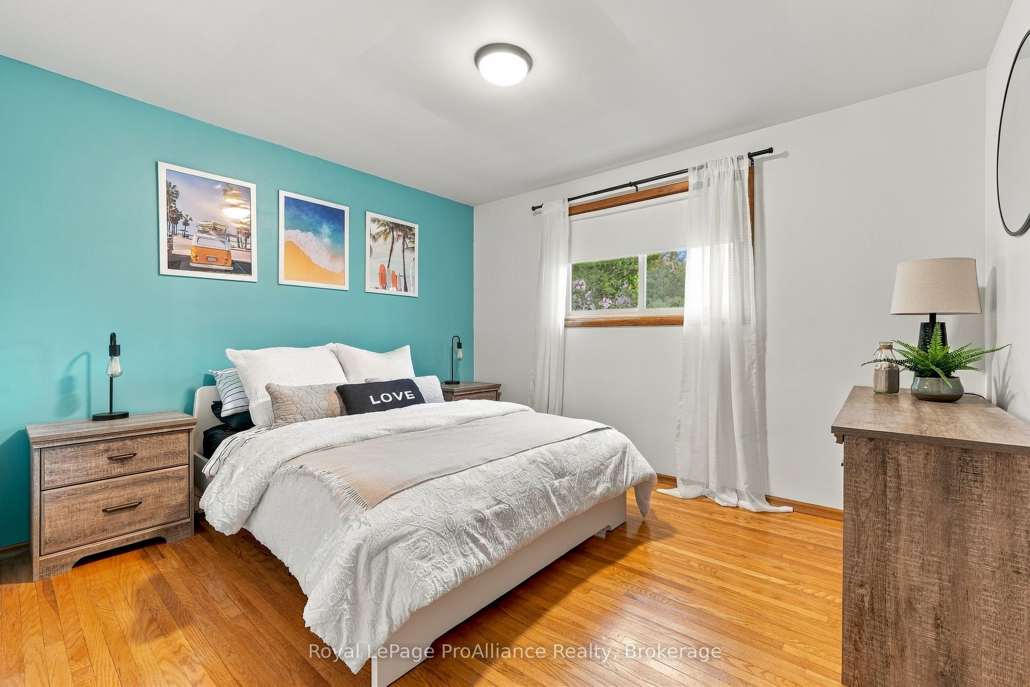 12 Thorncliffe Drive Property Photo 18