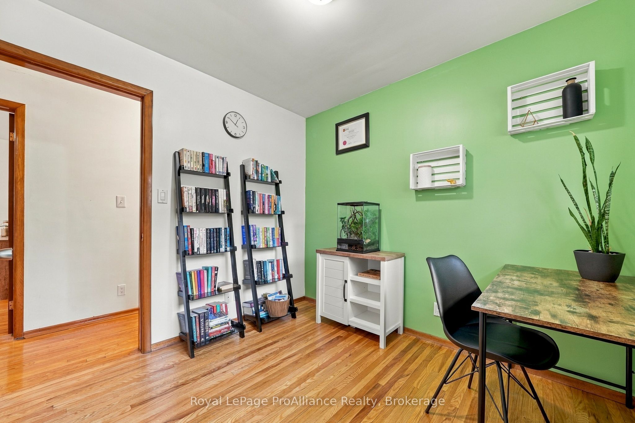 12 Thorncliffe Drive Property Photo 21