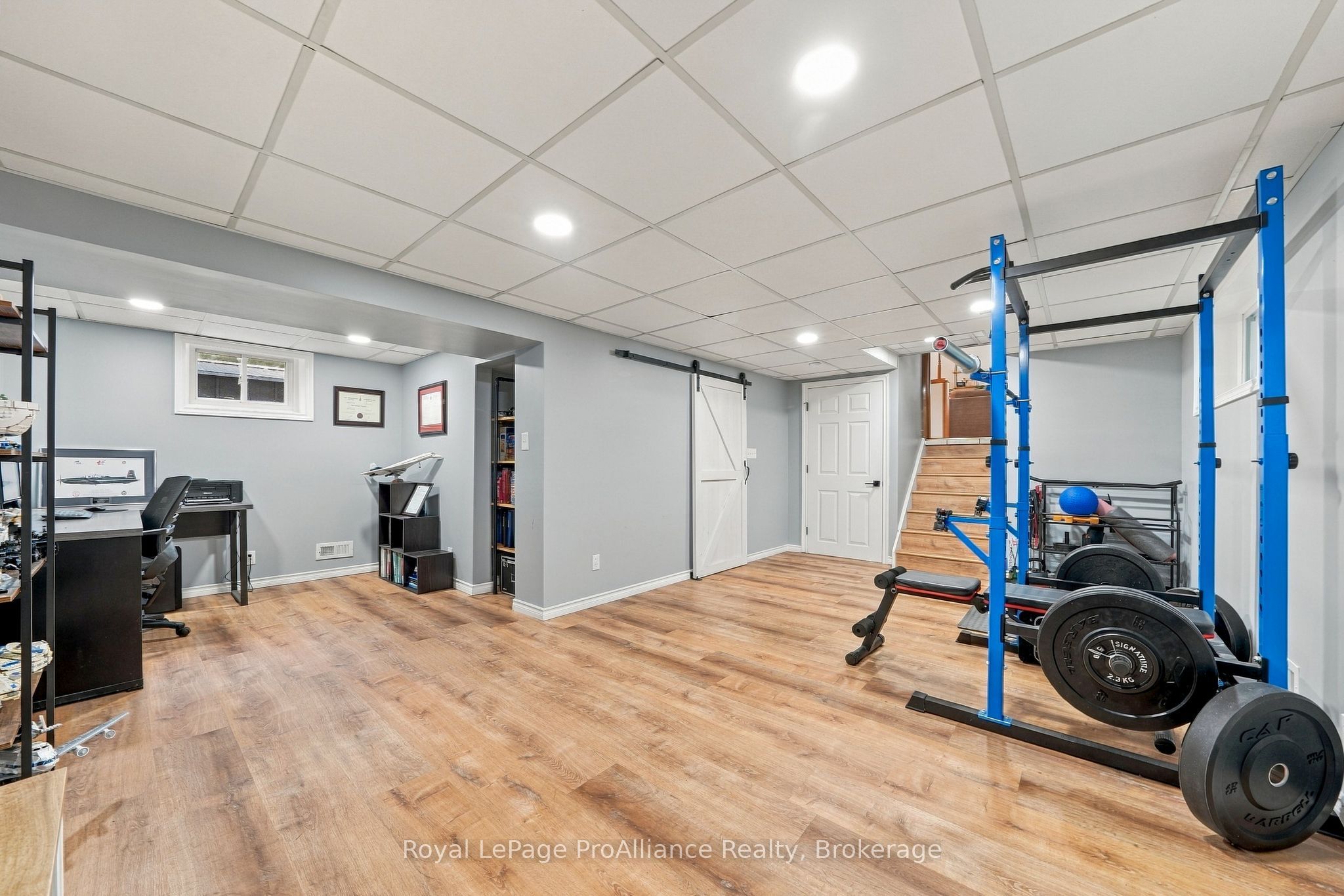 12 Thorncliffe Drive Property Photo 28