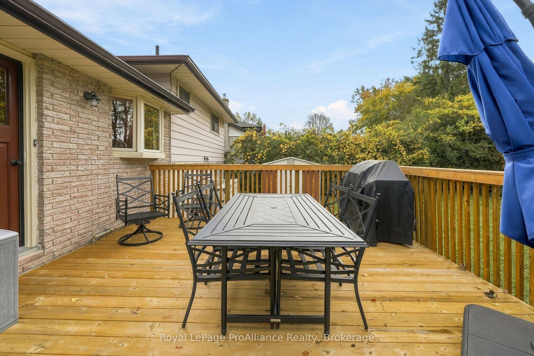 12 Thorncliffe Drive Property Photo 30