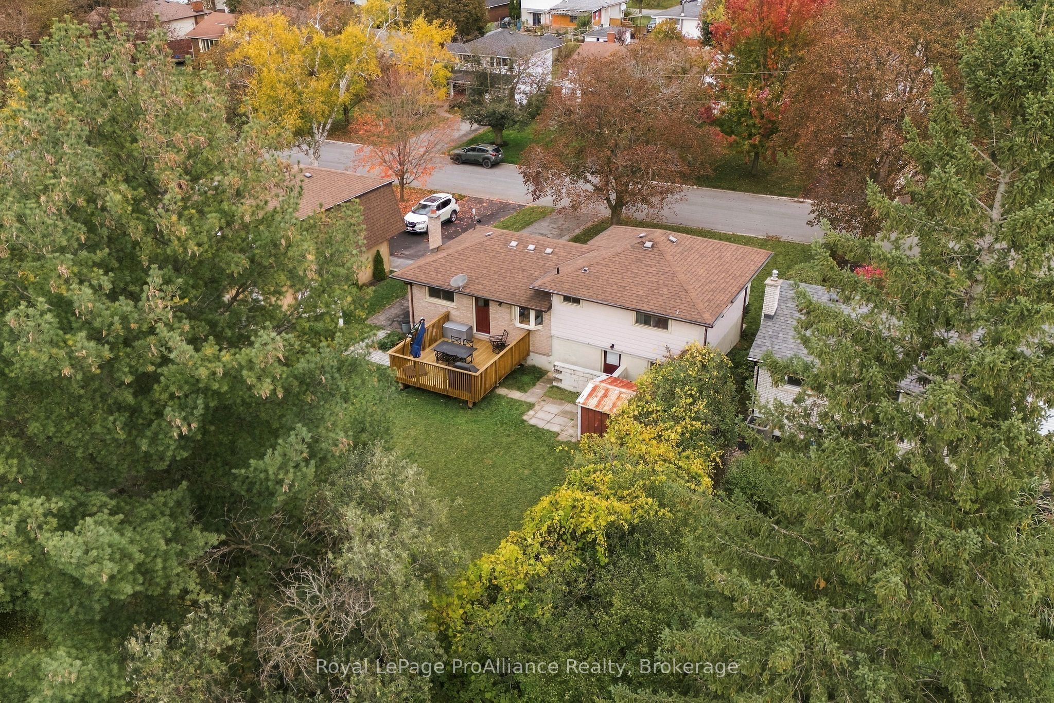 12 Thorncliffe Drive Property Photo 42