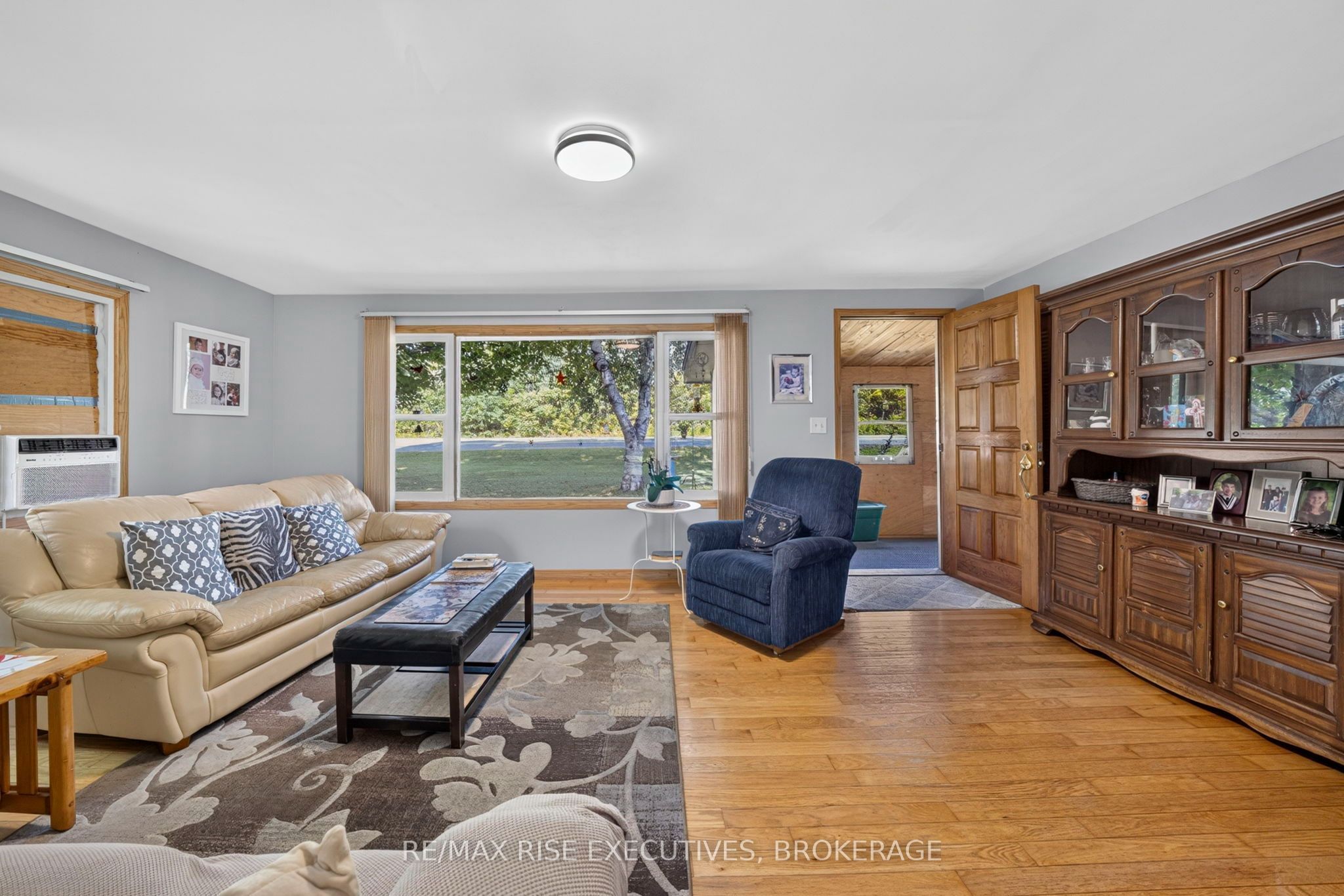 6900 Perth Road Property Photo 10