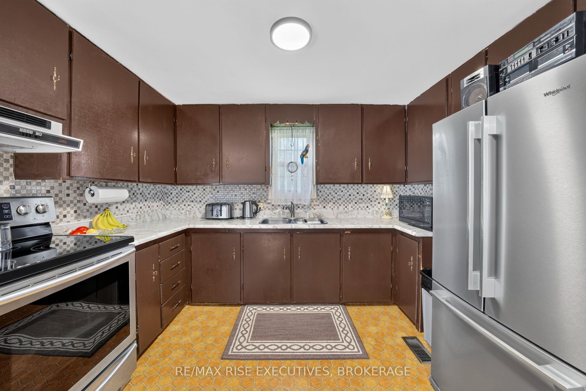 6900 Perth Road Property Photo 12