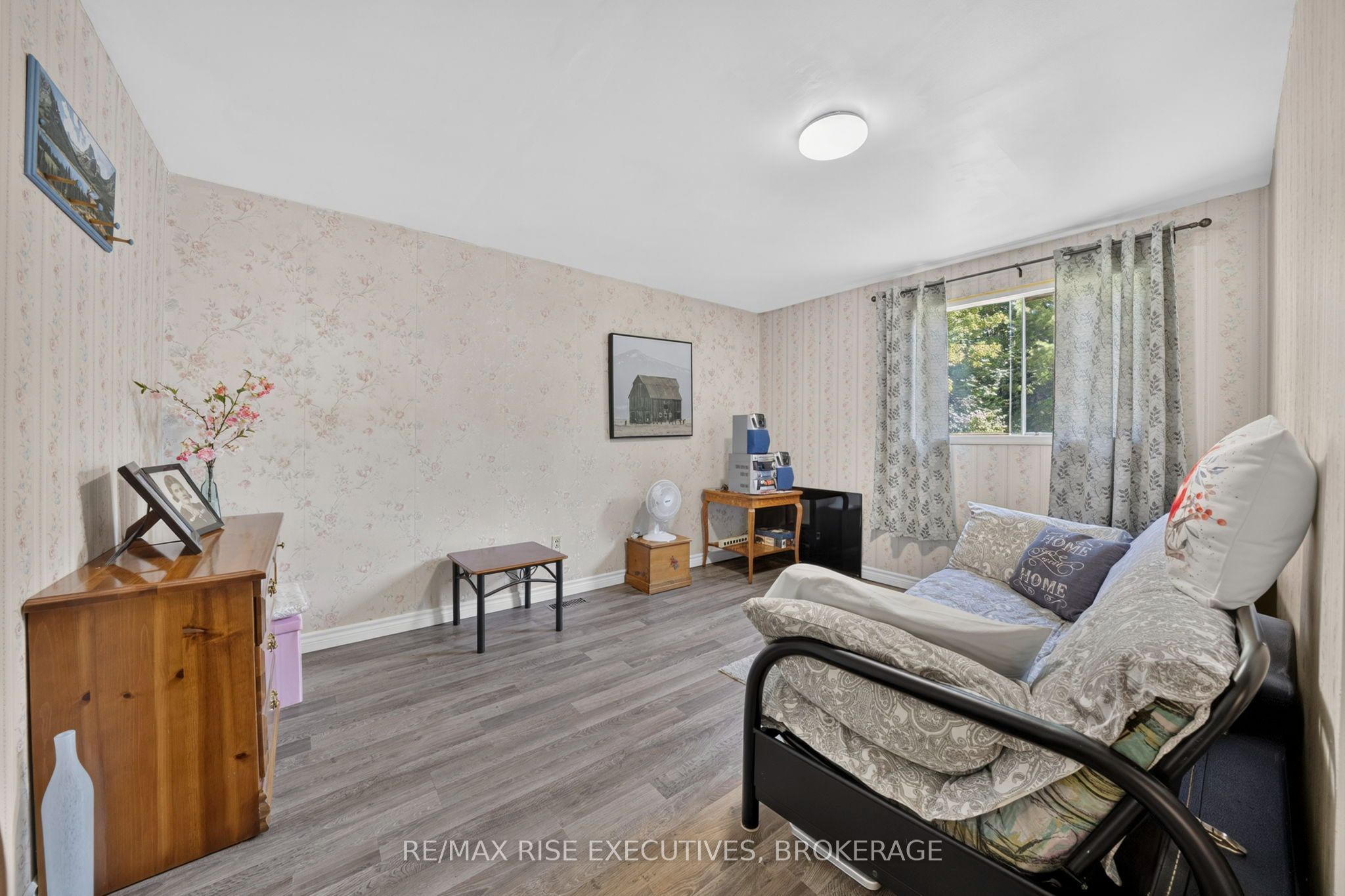 6900 Perth Road Property Photo 17
