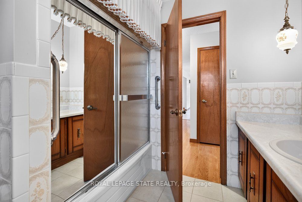 45 Worsley Road Property Photo 33