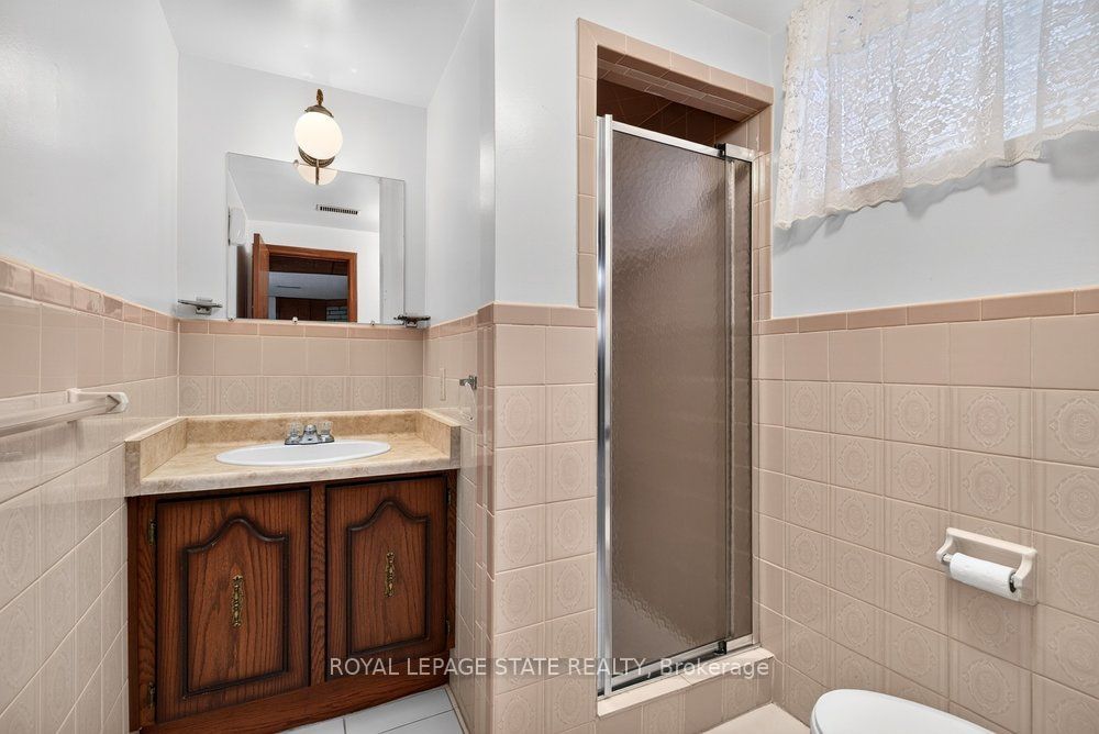 45 Worsley Road Property Photo 43