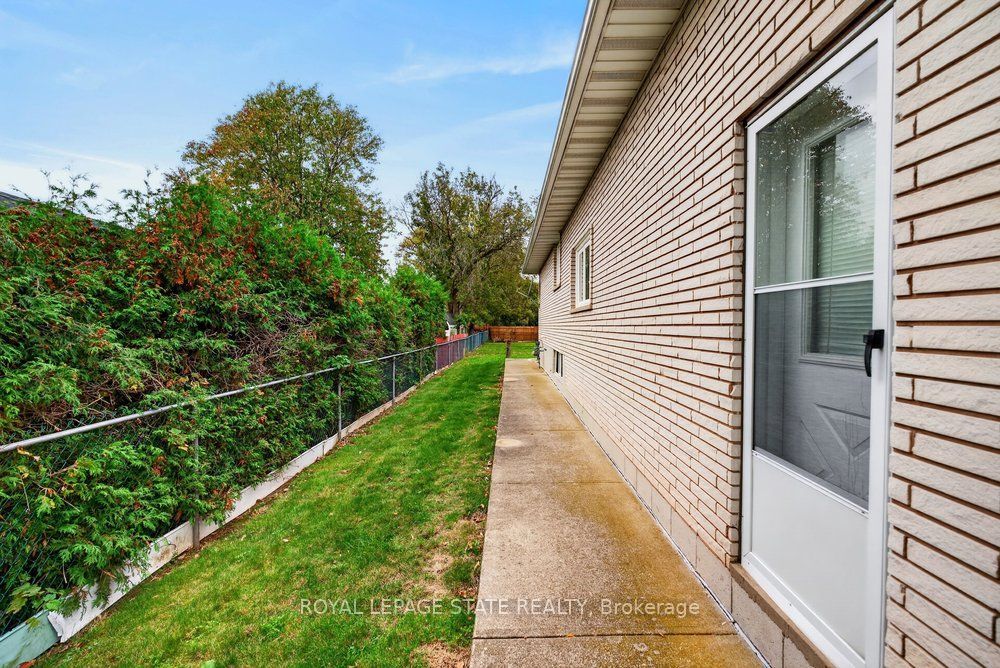 45 Worsley Road Property Photo 47
