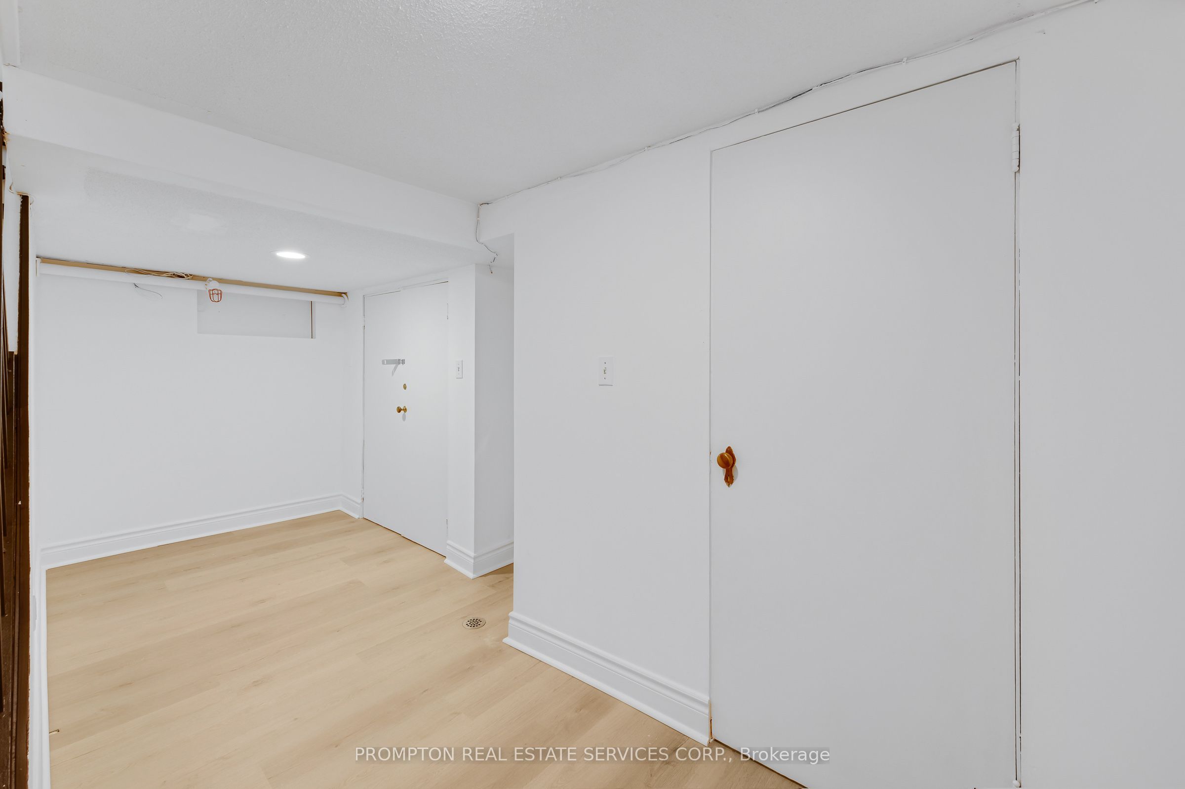 6 Kelso Street Property Photo 35