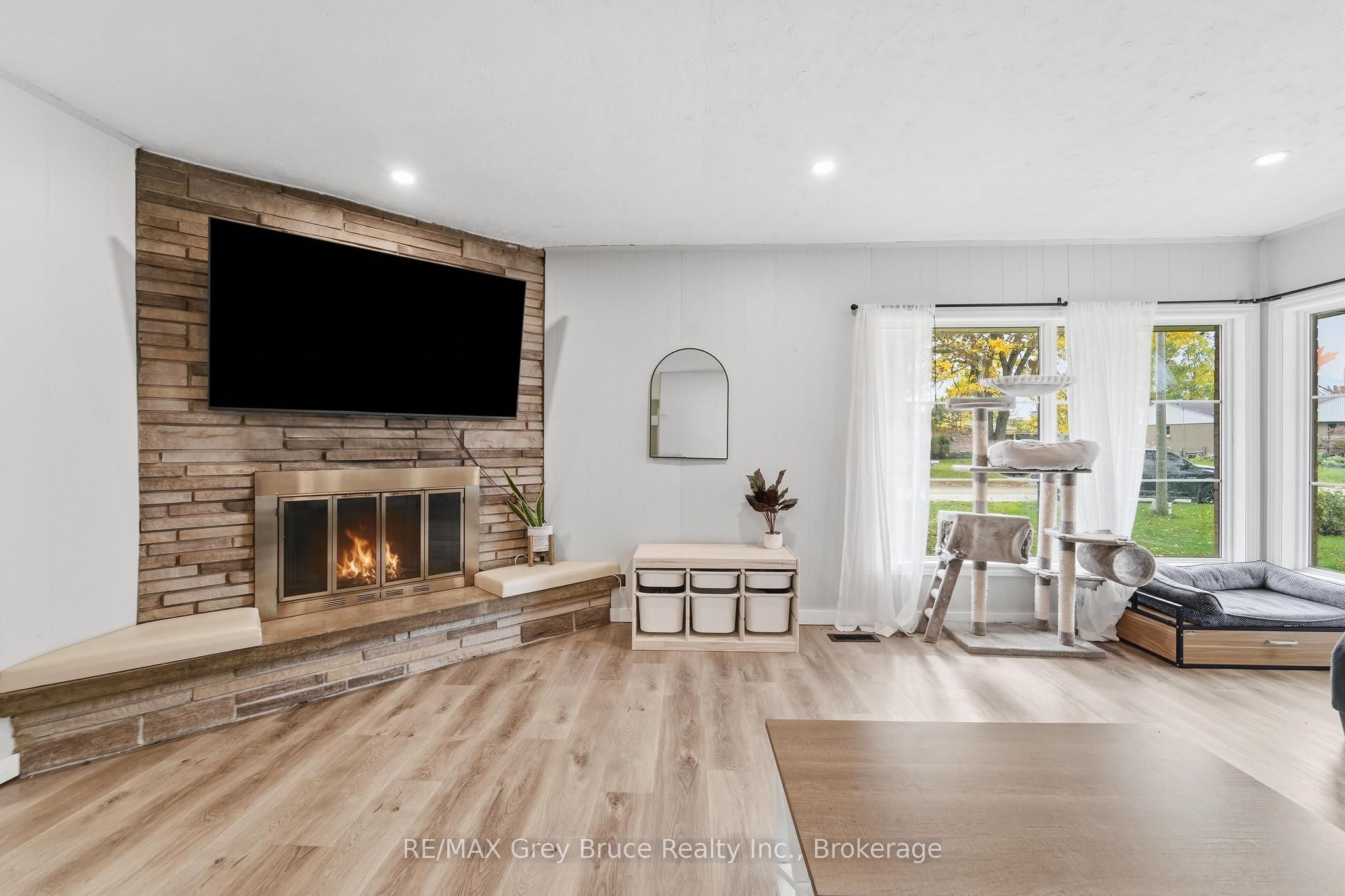 112 8th Street S Property Photo 18