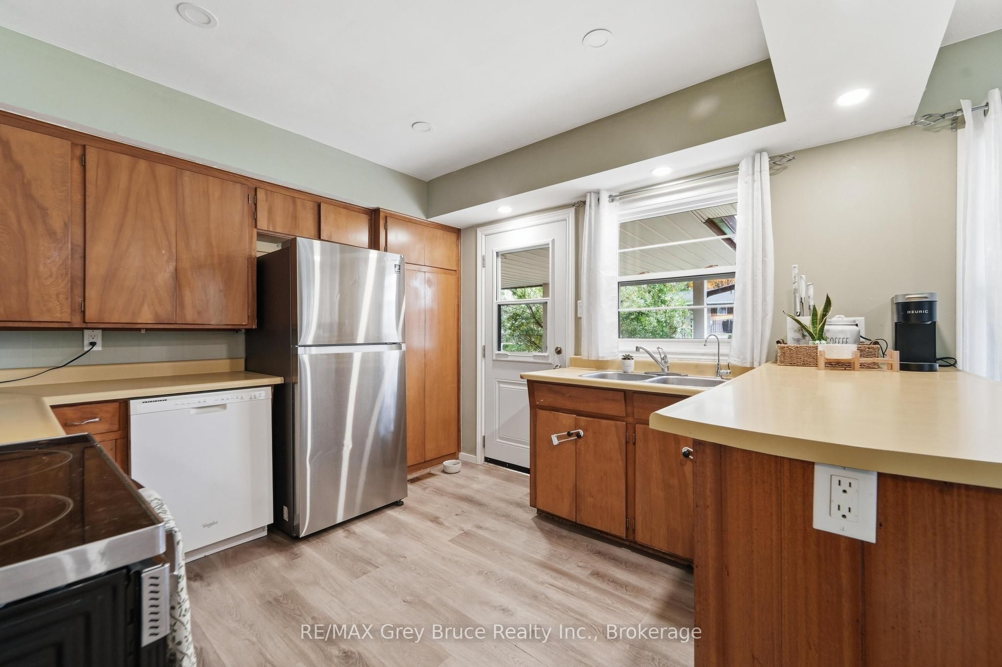 112 8th Street S Property Photo 24