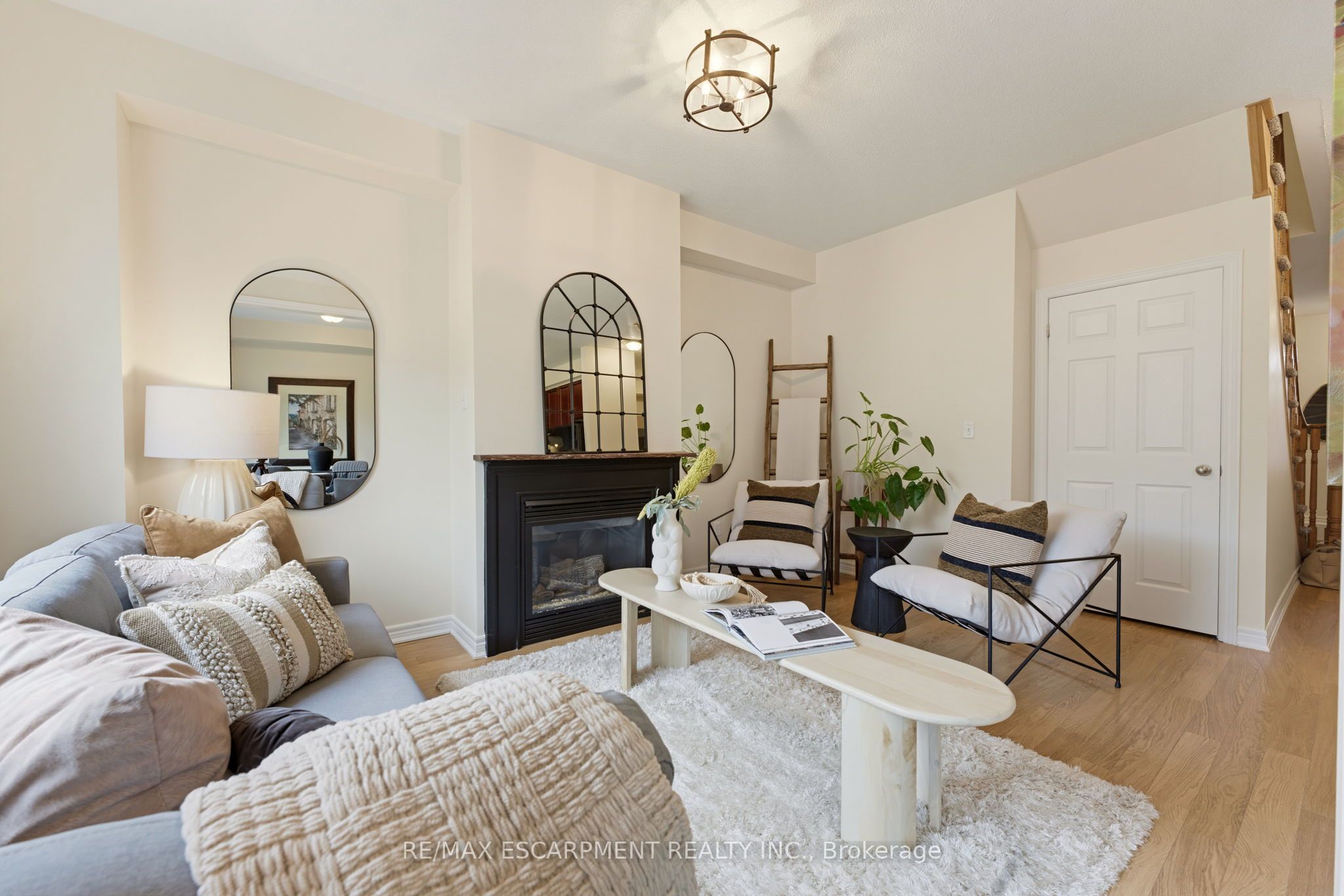 63 Golden Iris Crescent Property Photo 6