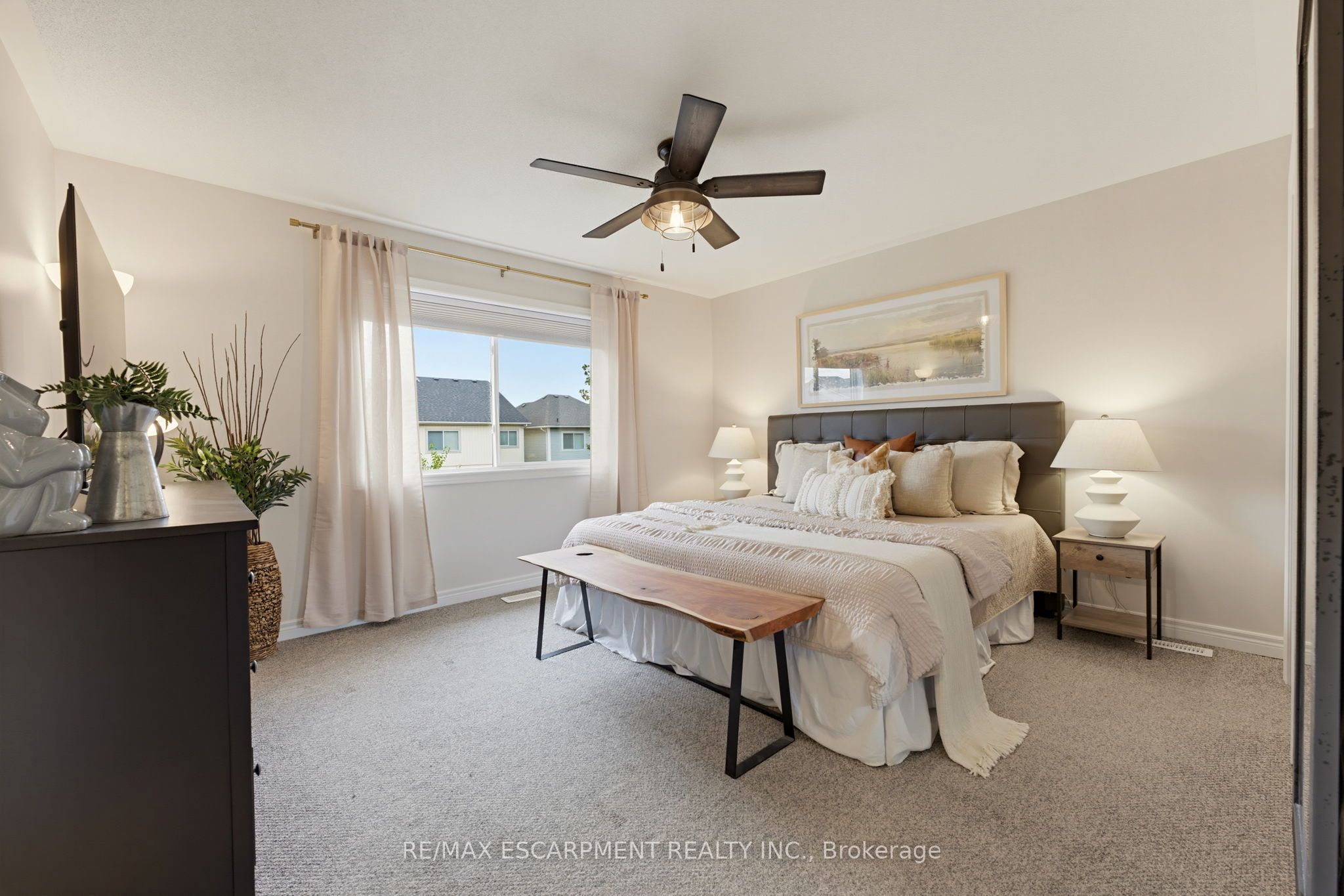 63 Golden Iris Crescent Property Photo 9