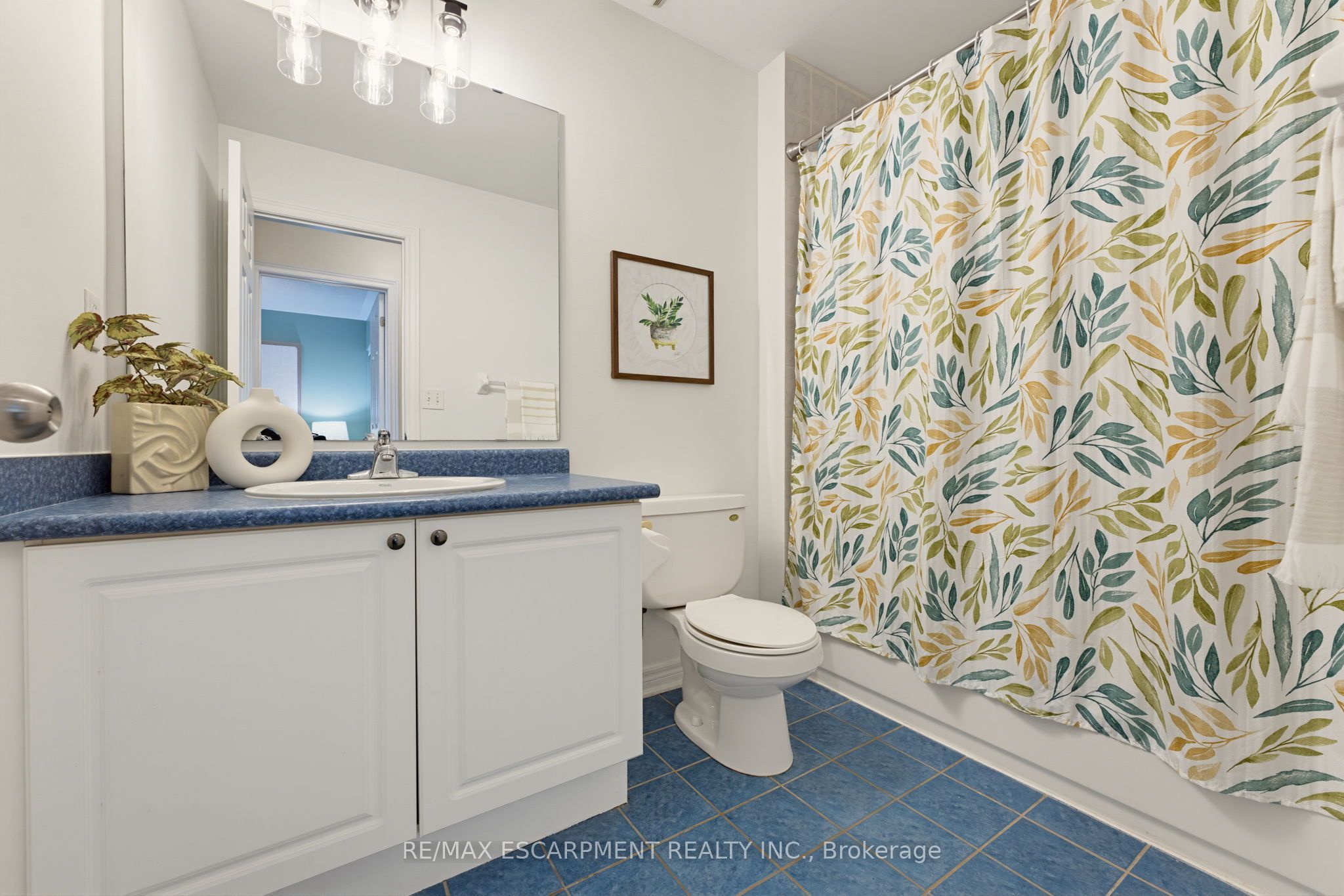 63 Golden Iris Crescent Property Photo 14