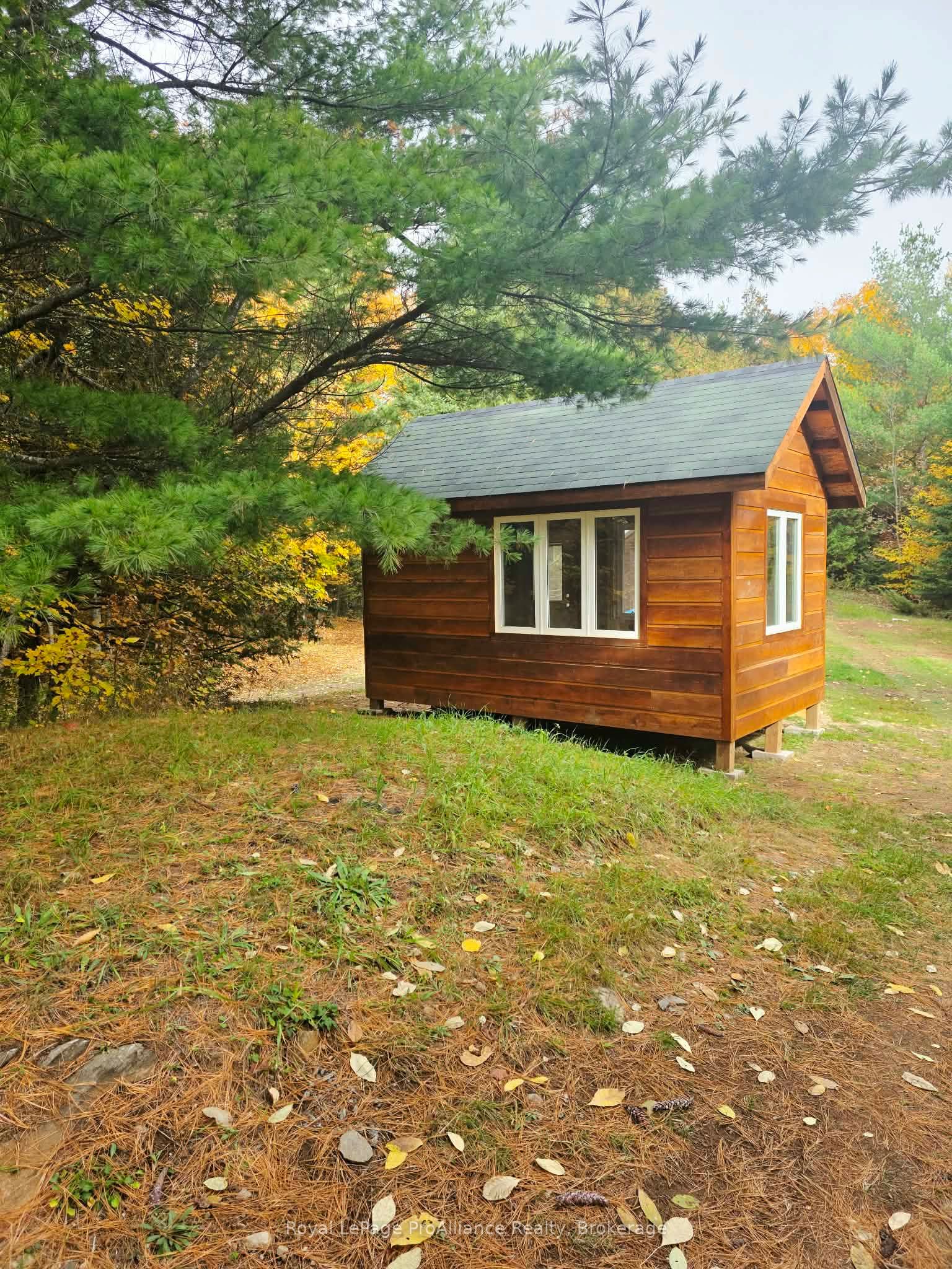 1883 South Road Property Photo 3