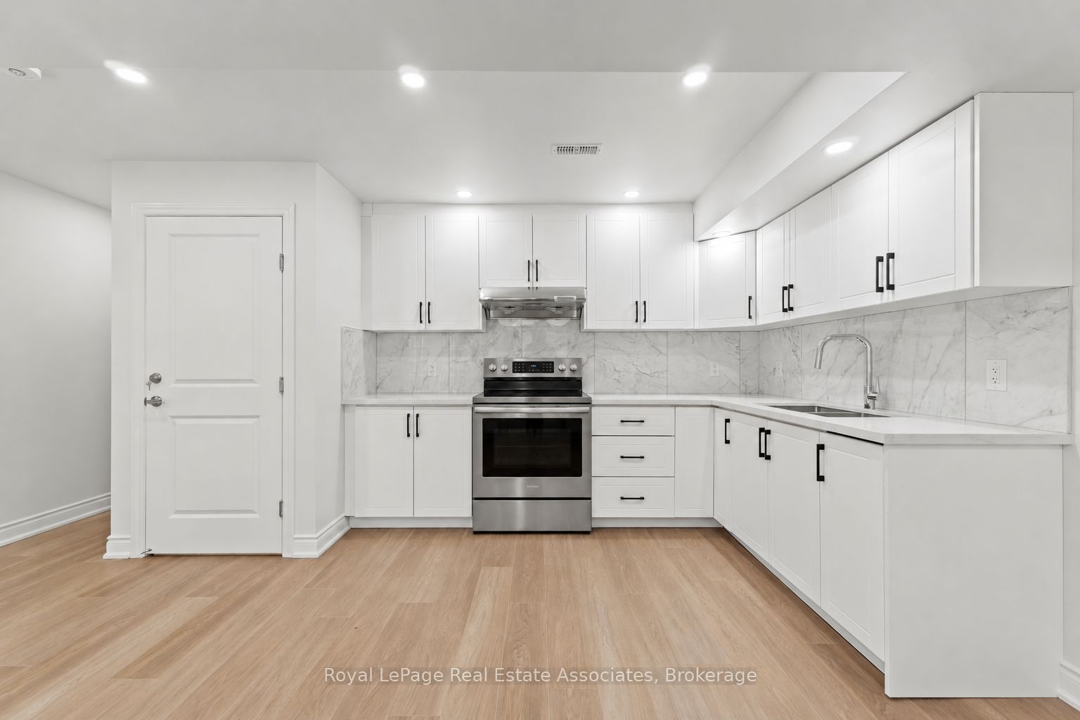 26 Mclachlan Place Property Photo 19
