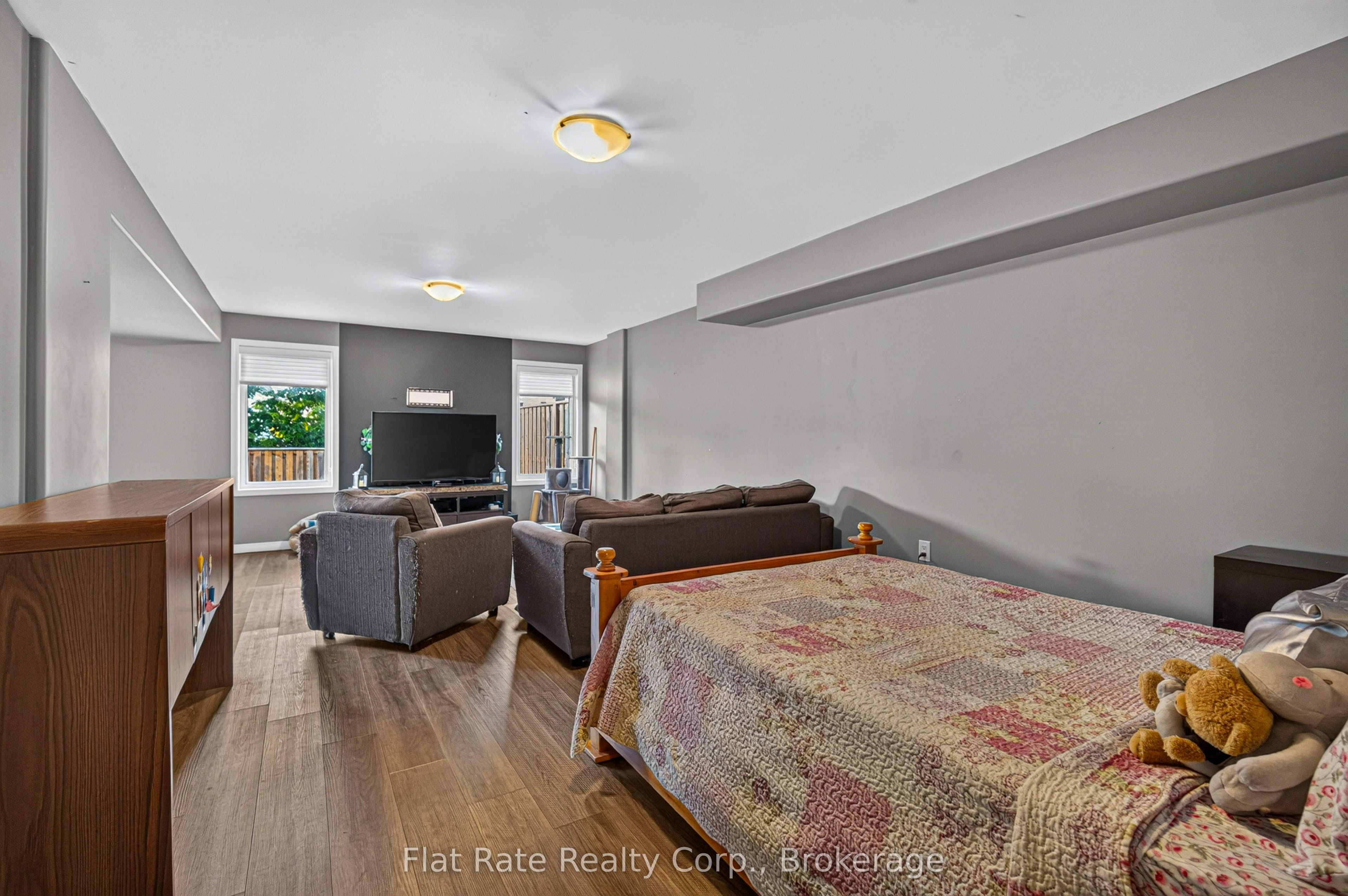 276 Louden Terrace Property Photo 33
