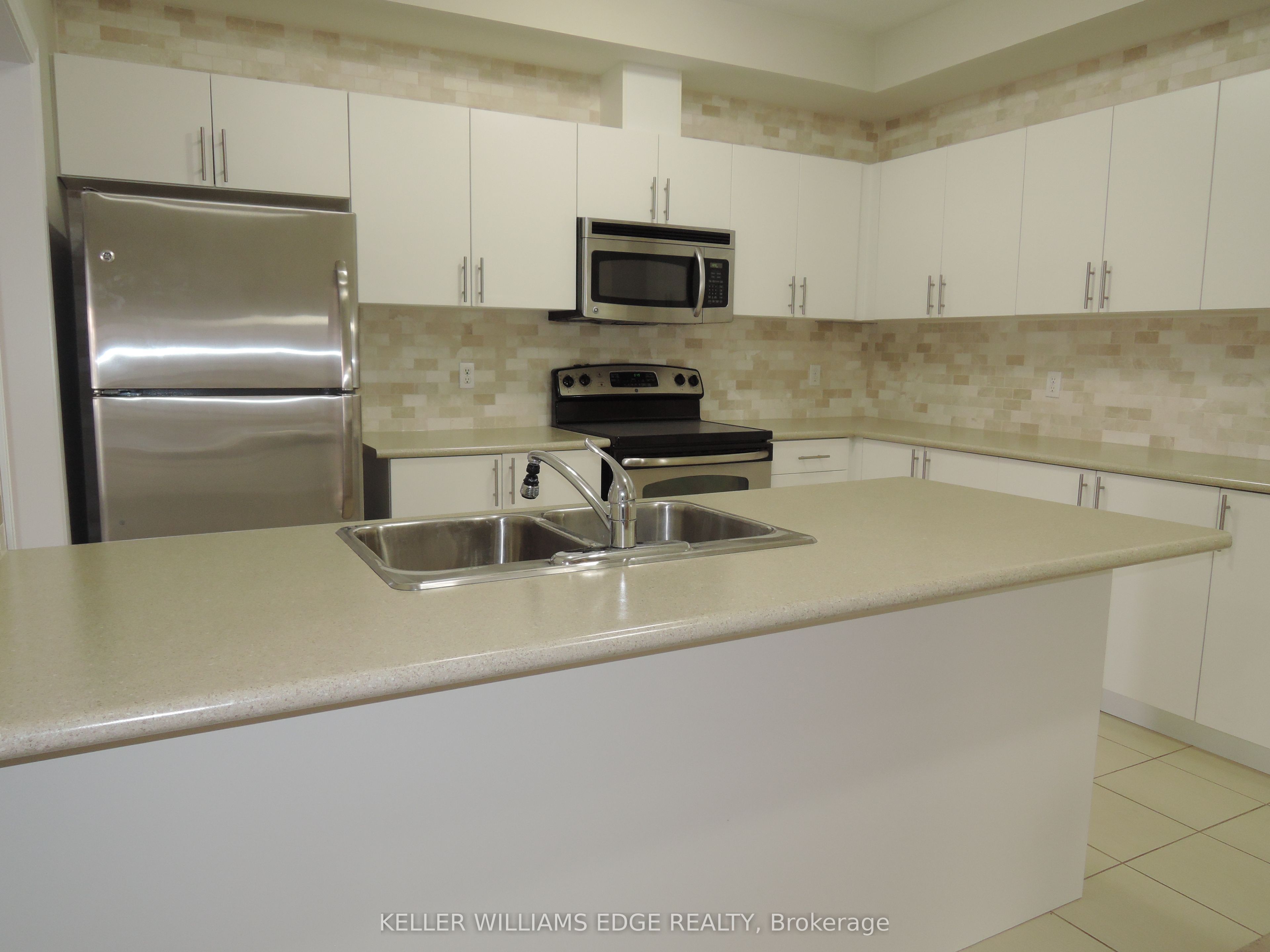 23 Nisbet Boulevard Property Photo 17