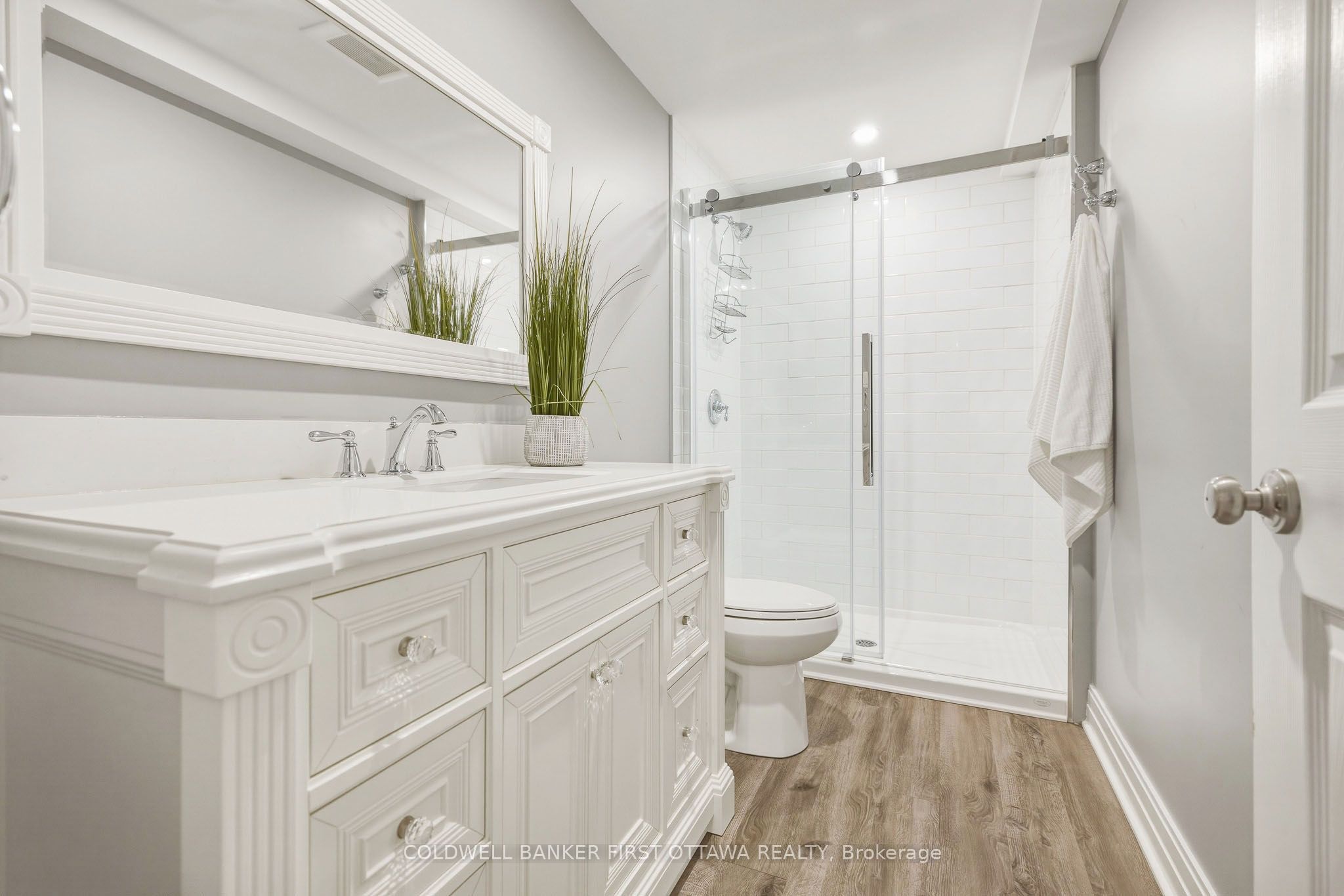 529 Adamson Crescent Property Photo 38