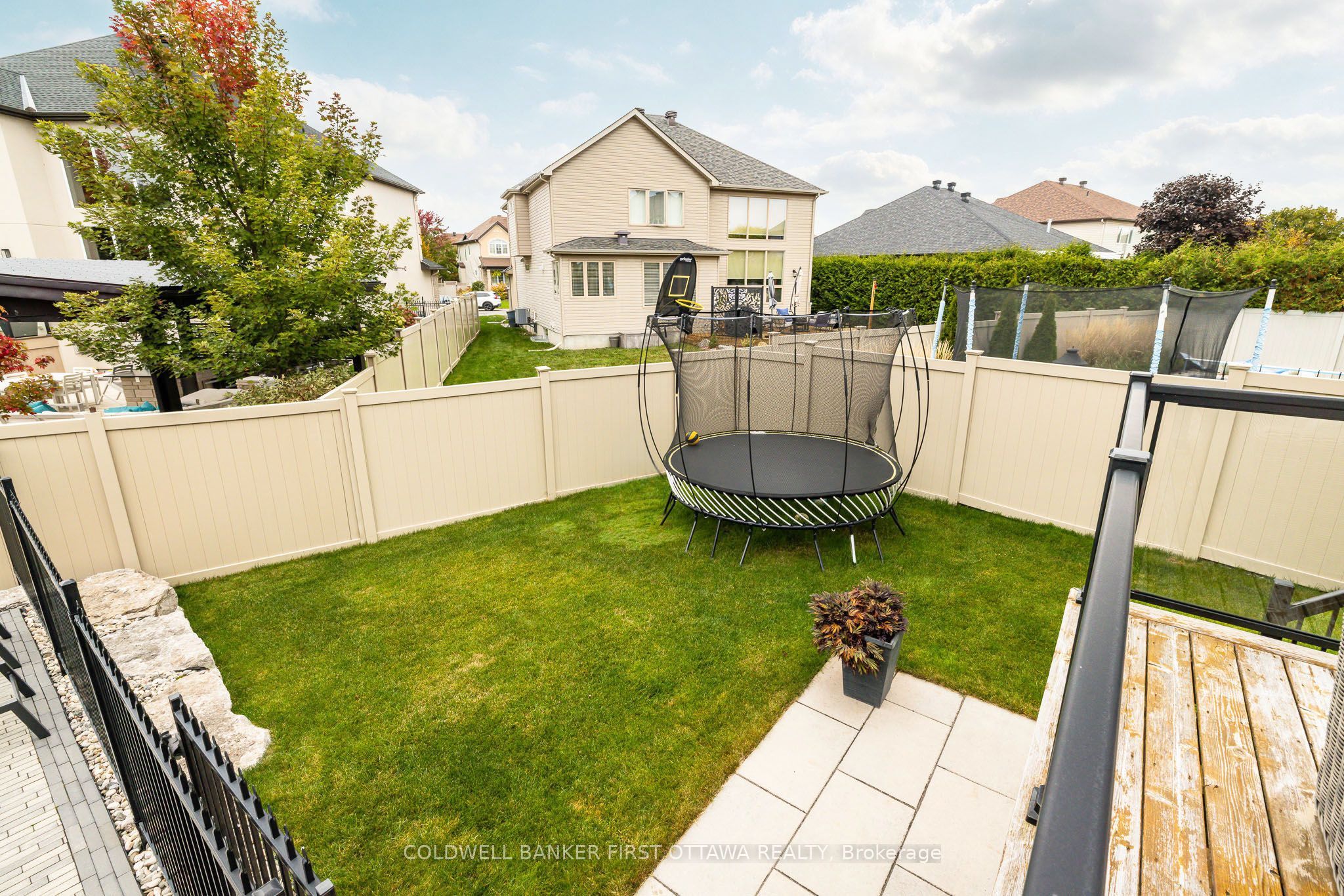 529 Adamson Crescent Property Photo 43
