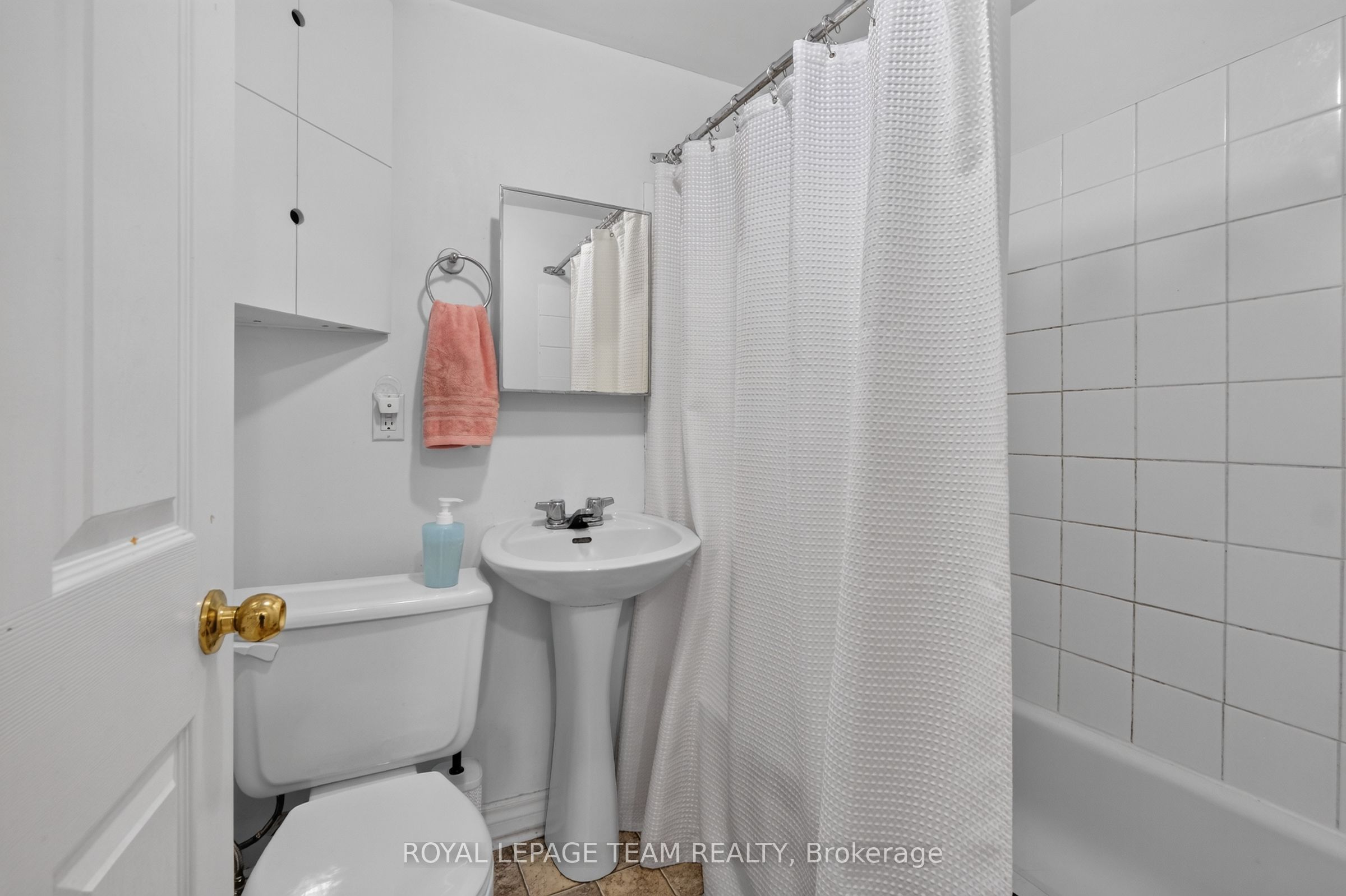 4 Eccles Street 7 Property Photo 26