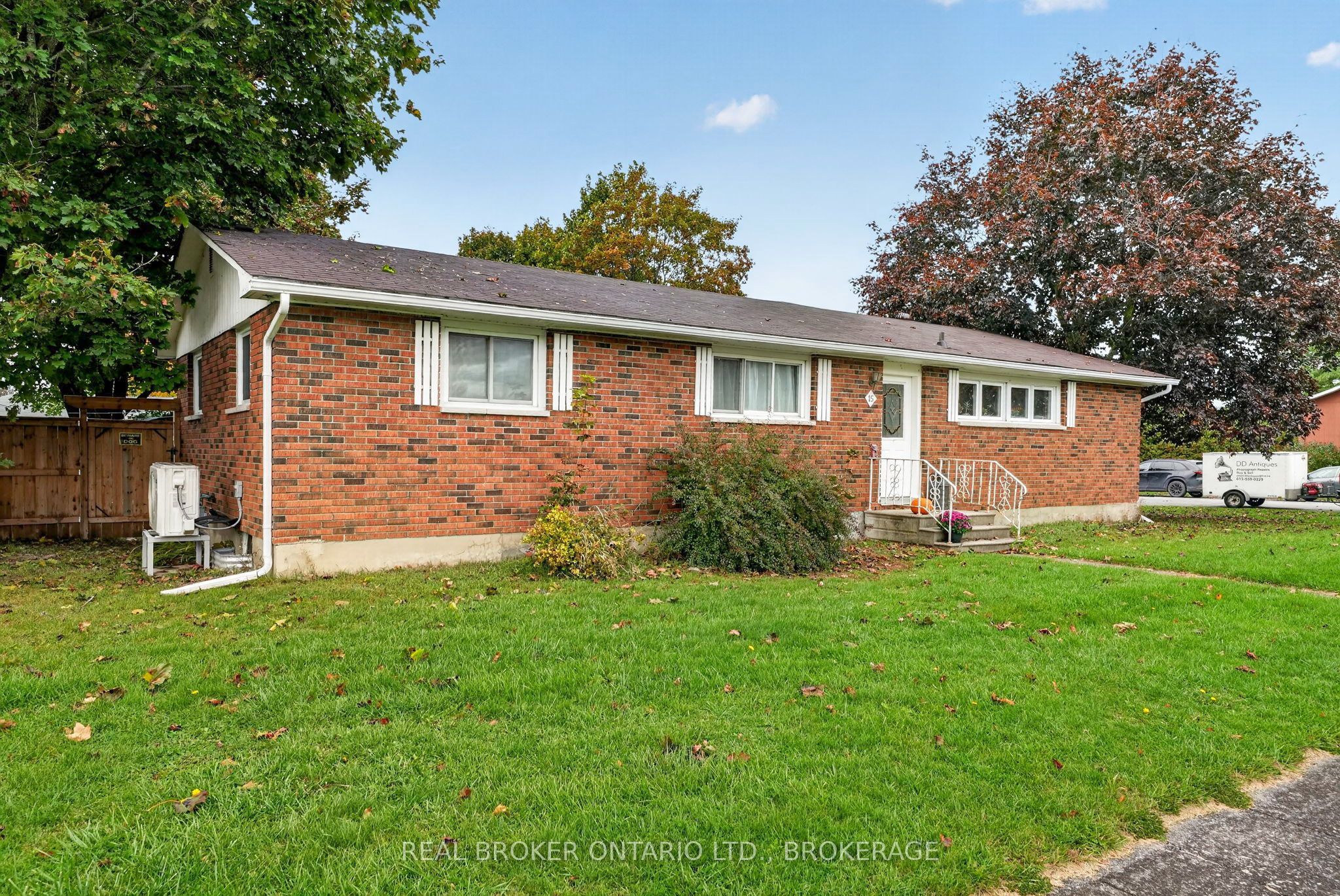 15 Gray Avenue Property Photo 2