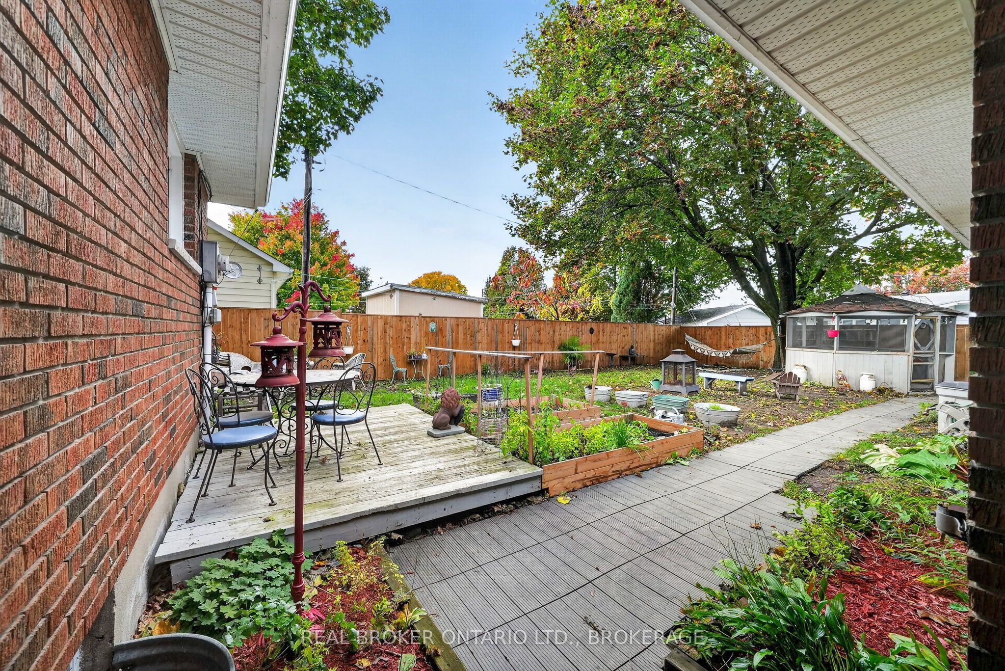 15 Gray Avenue Property Photo 18