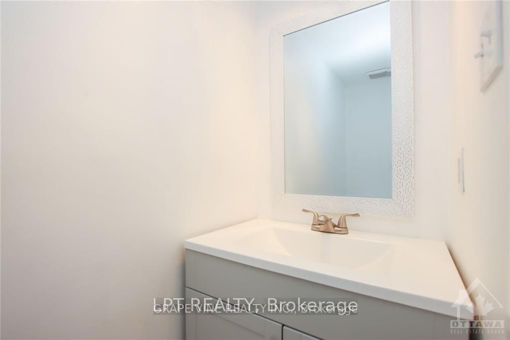 121 Erin Crescent Property Photo 13