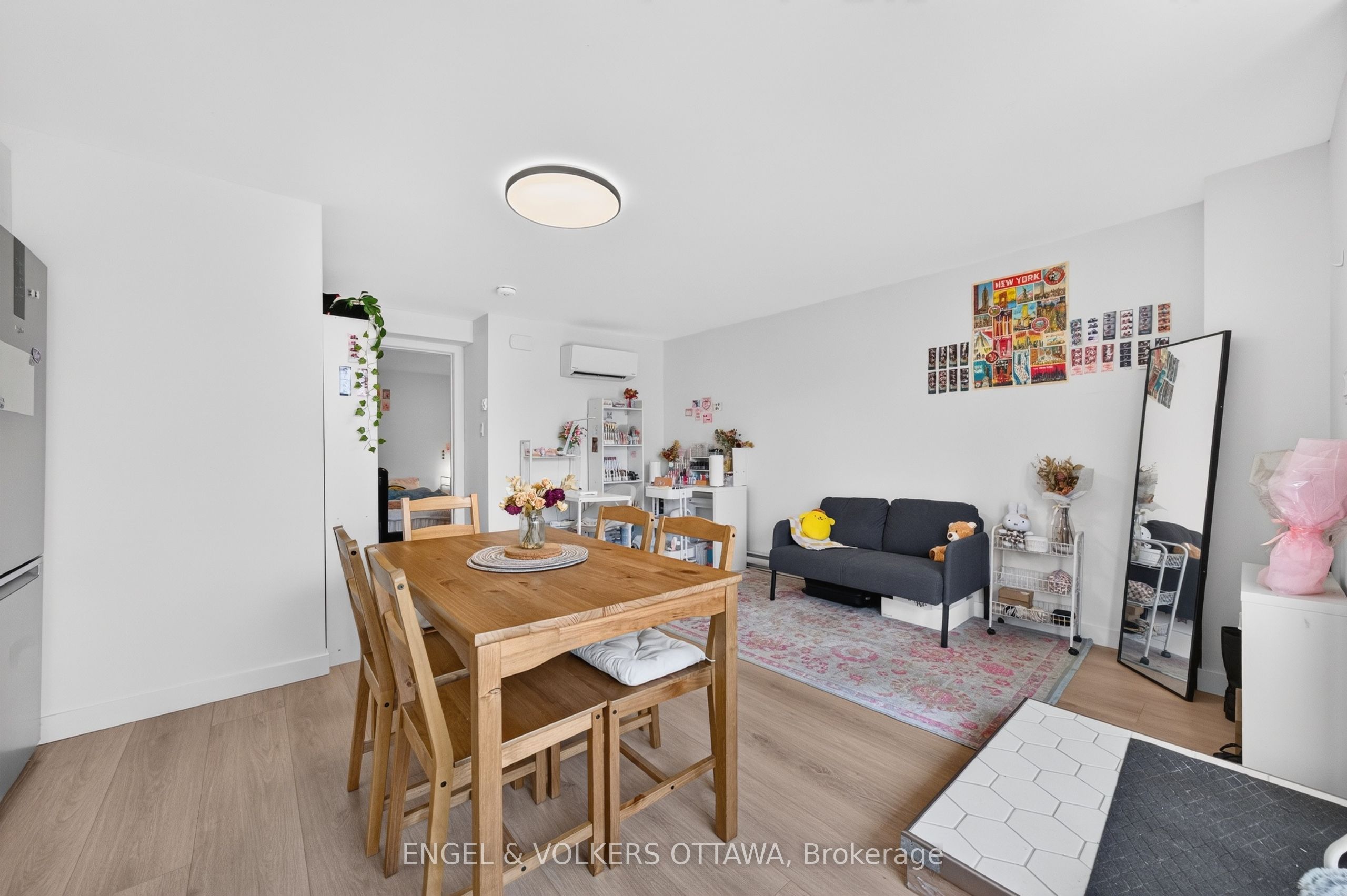 119 Carruthers Avenue D Property Photo 10