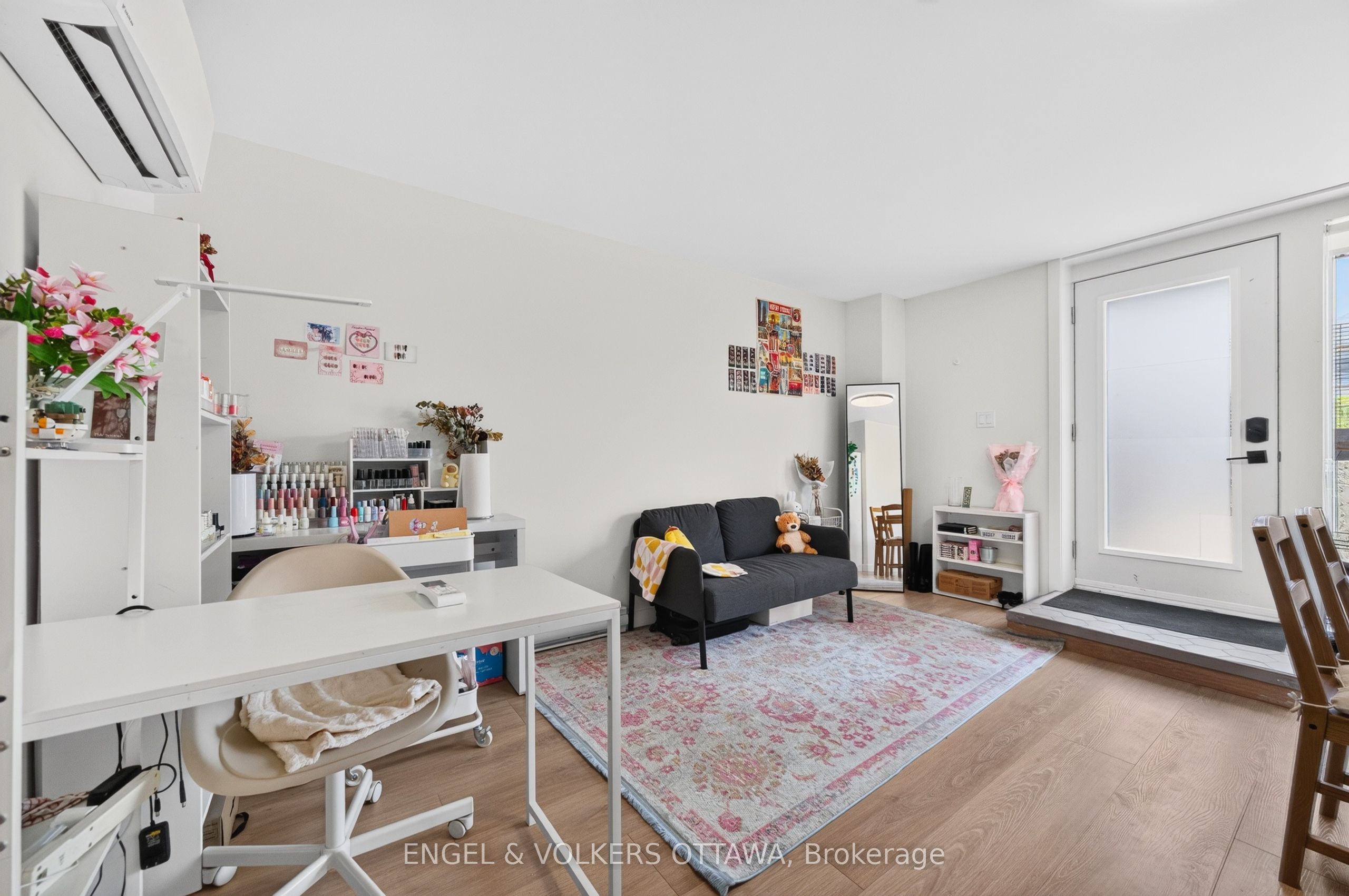 119 Carruthers Avenue D Property Photo 13
