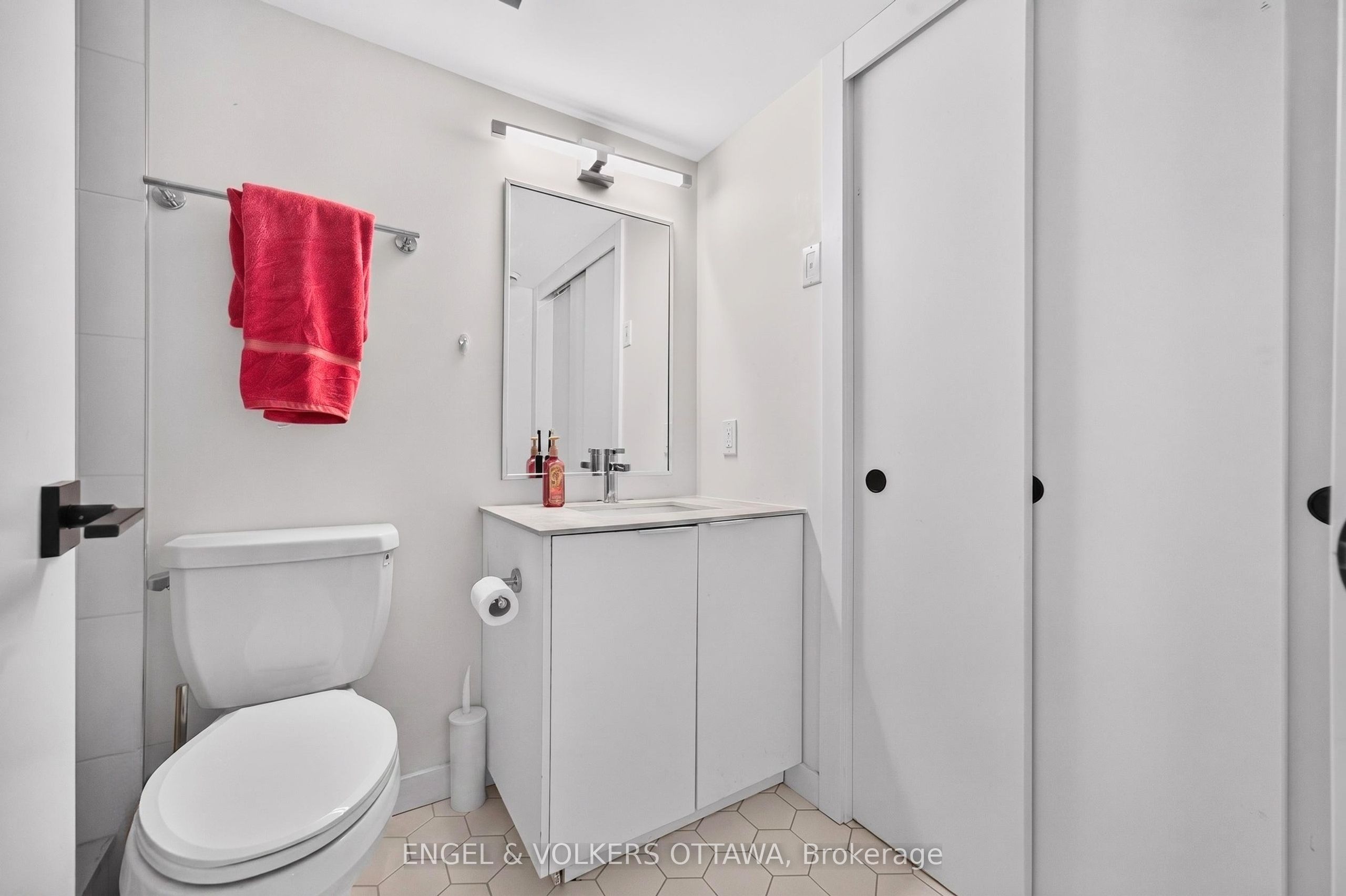 119 Carruthers Avenue D Property Photo 17