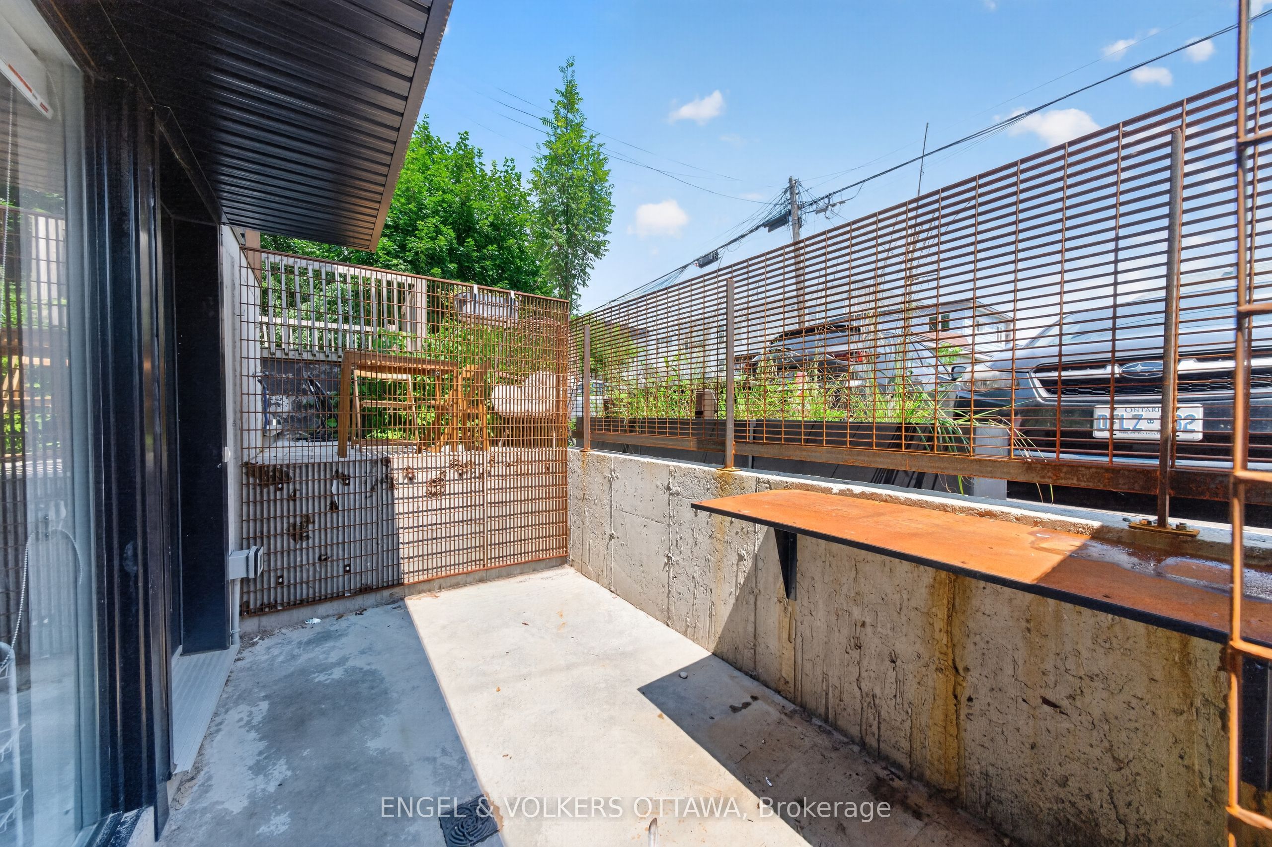 119 Carruthers Avenue D Property Photo 22