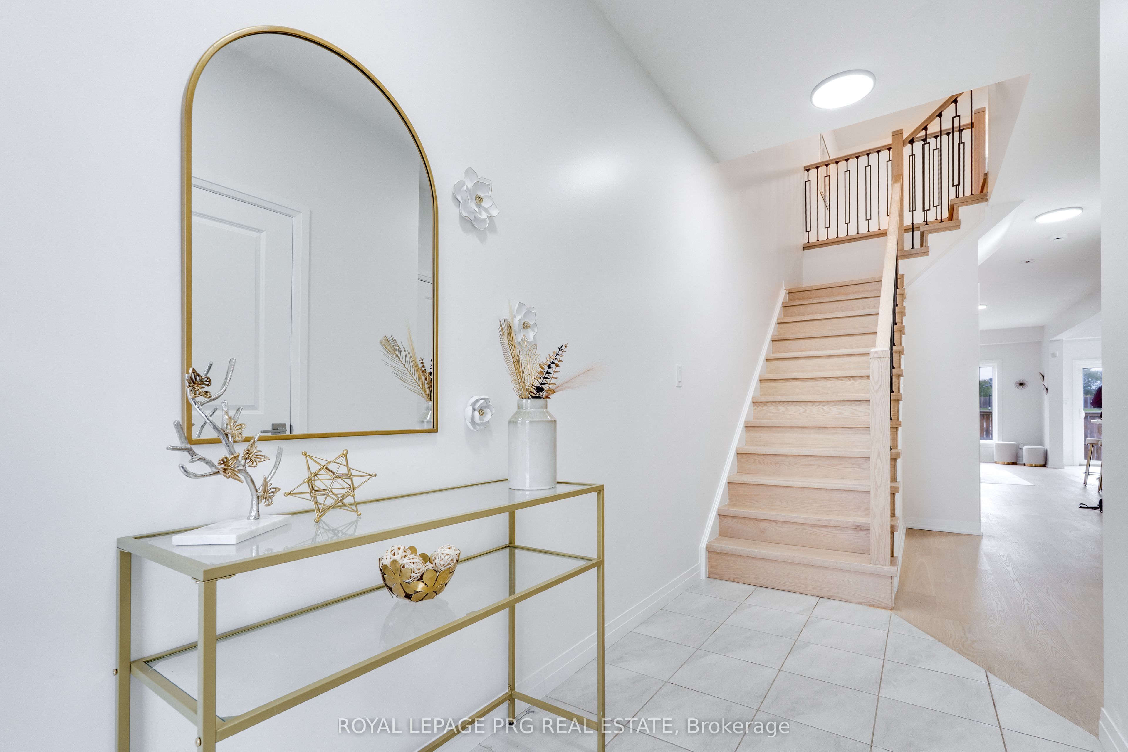 6631 Cropp Street Property Photo 5