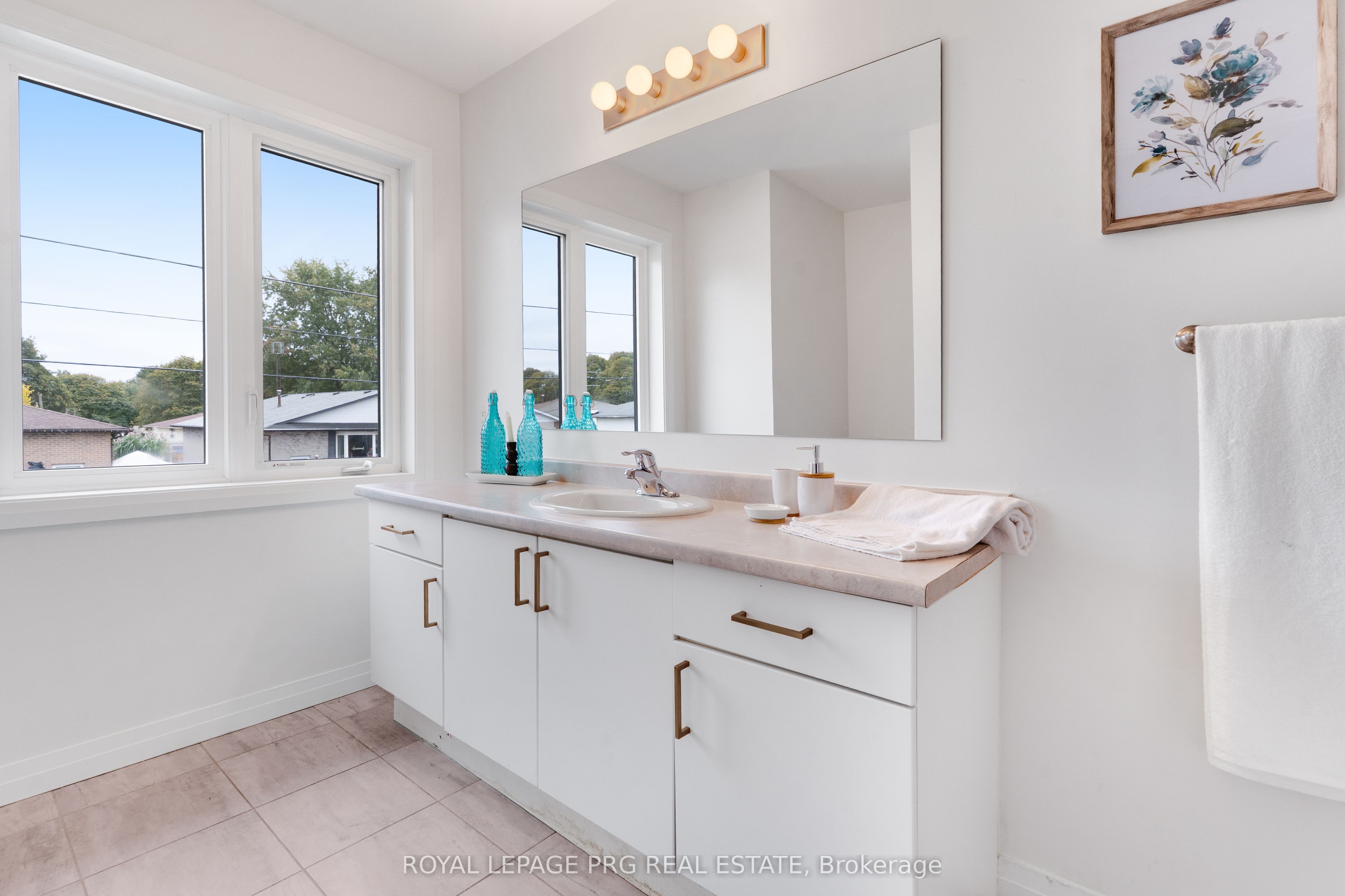 6631 Cropp Street Property Photo 25