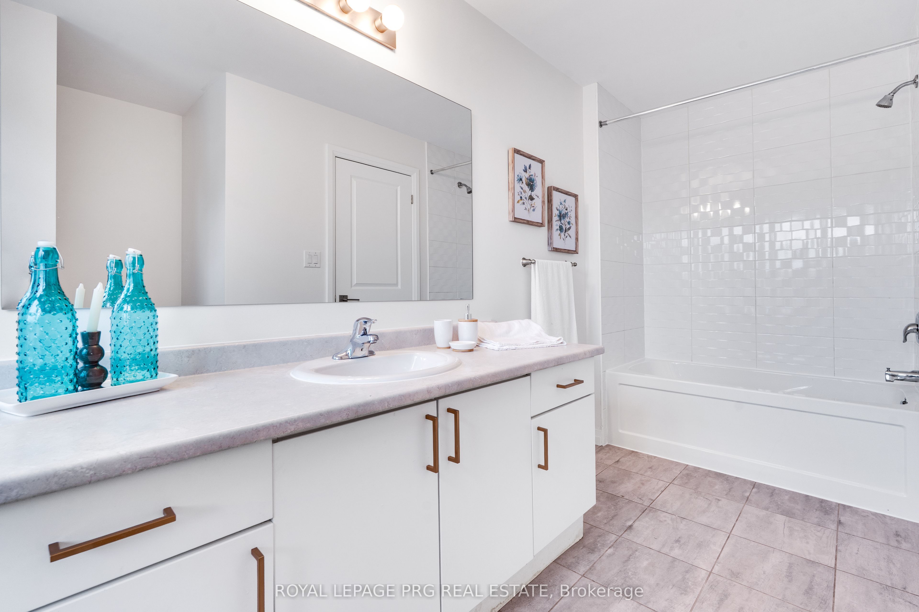 6631 Cropp Street Property Photo 26